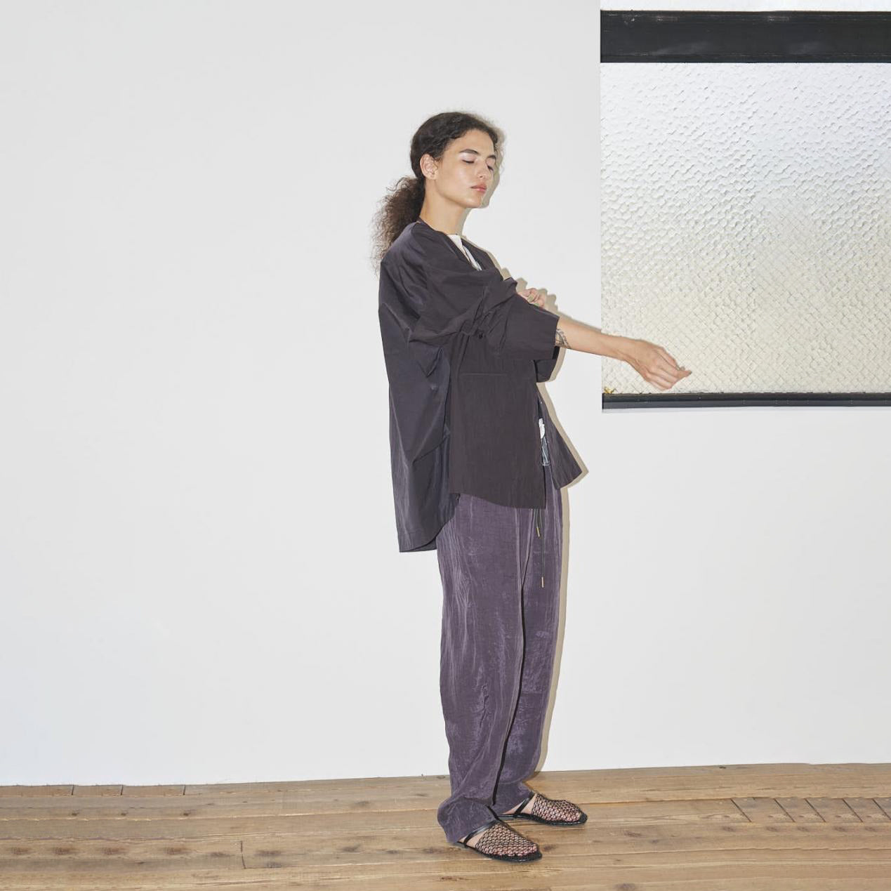 ノーカラーシャツブルゾン – Black | ANGELINA