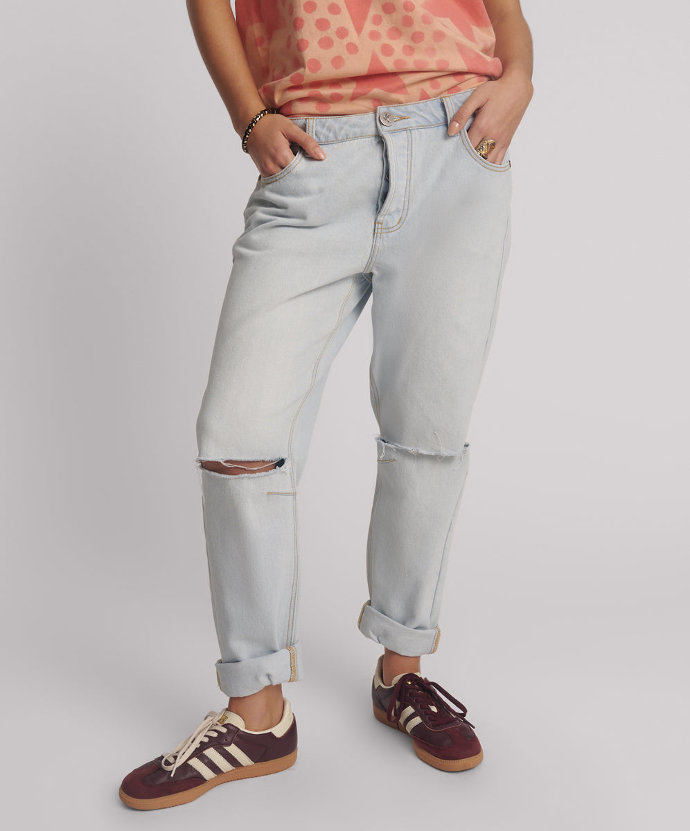 26877_Cyber Blue | CYBER BLUE SAINTS BOYFRIEND JEANS | Color:Cyber Blue【ONE TEASPOON_ワンティースプーン】
