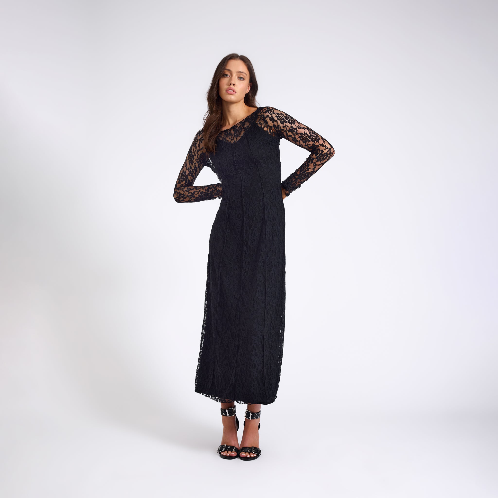 WEDNESDAY LACE LONGSLEEVE MAXI DRESS – Black | ONE TEASPOON