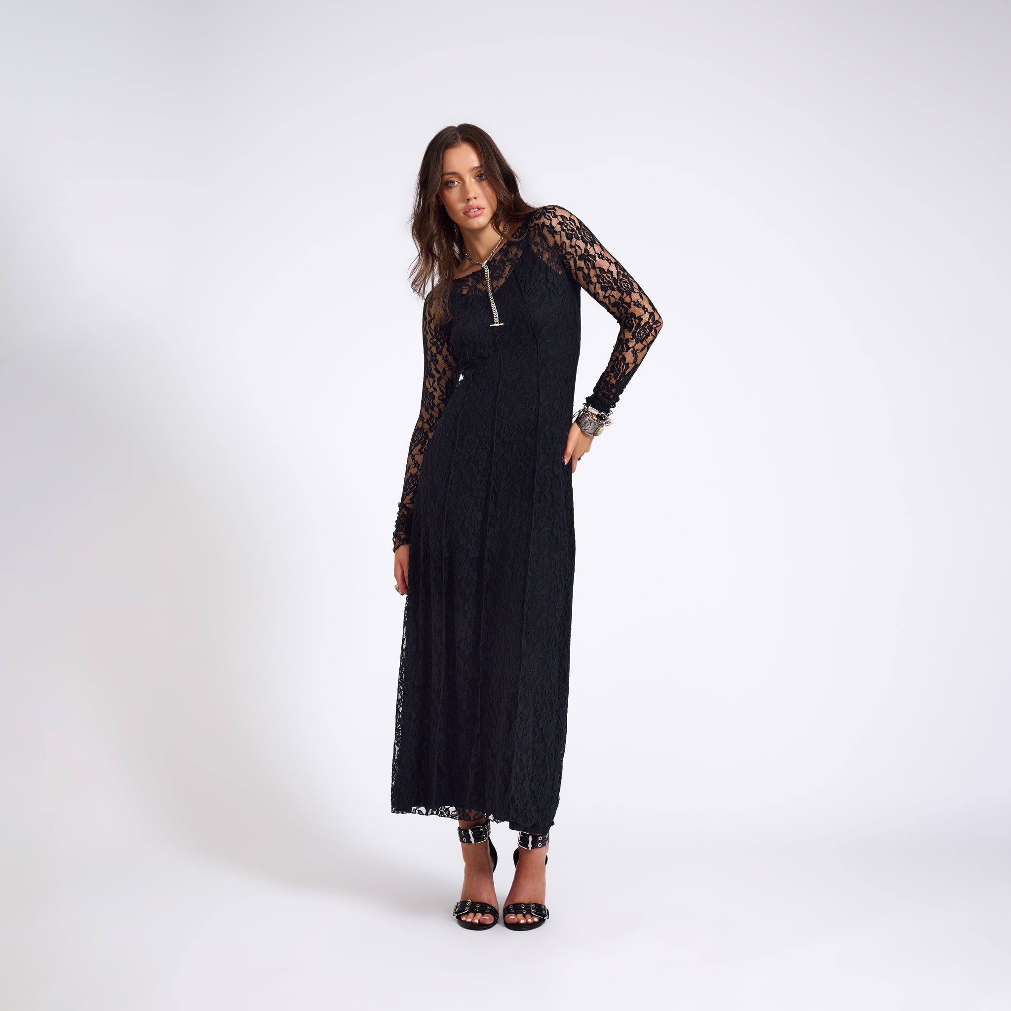 WEDNESDAY LACE LONGSLEEVE MAXI DRESS – Black | ONE TEASPOON