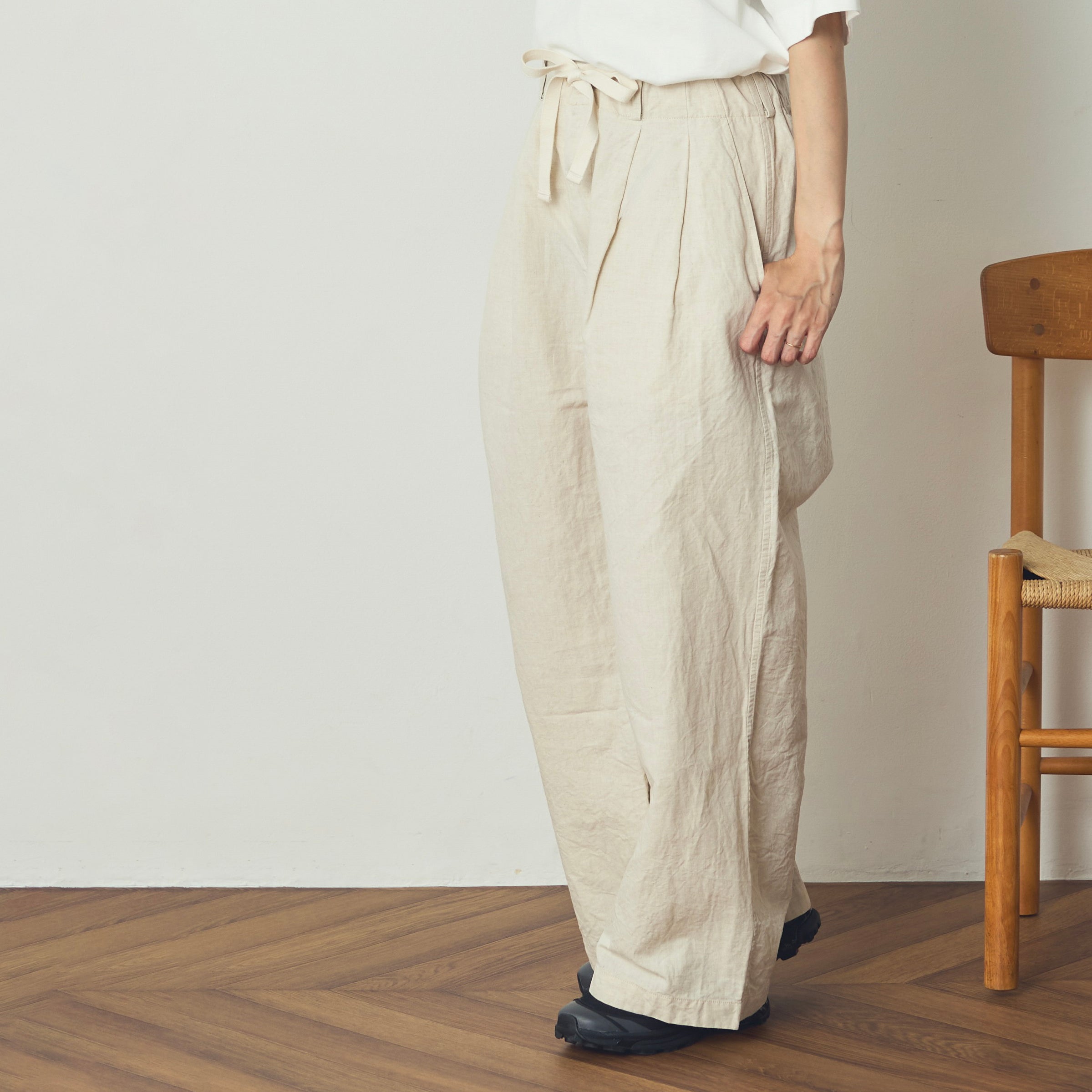 BAGS EASY WIDE PANTS-CHAMBRAY | Color_Ecru | No_BE-02_Ecru【CATTA_カッタ】【入荷予定アイテム・入荷連絡可能】