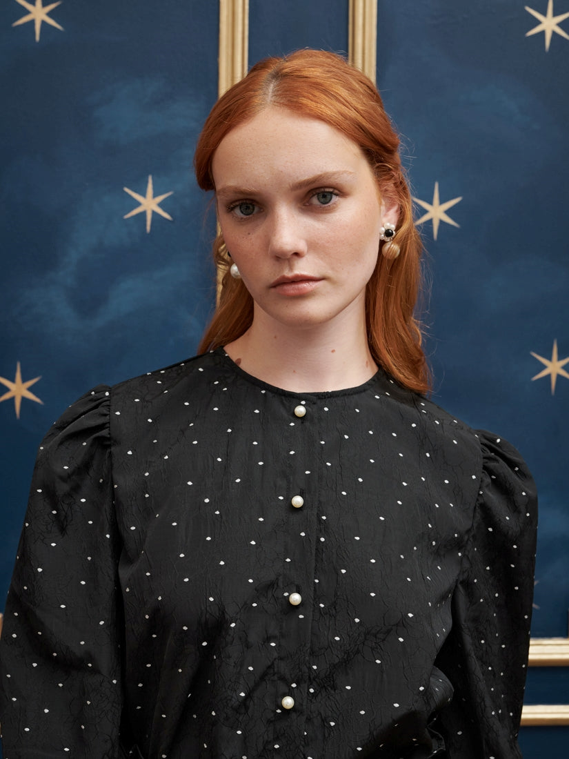 30SJ03BL1231BLK | Waltz Sequin Collar Blouse【SISTER JANE_シスタージェーン】