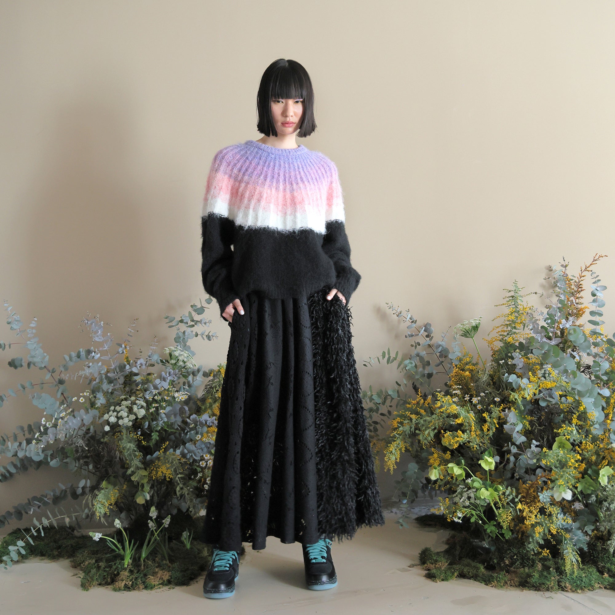 BSD24AW-12_BLACK | Petal Gradation Knit Sweater | Color:Black【BEDSIDEDRAMA_ベッドサイドドラマ】