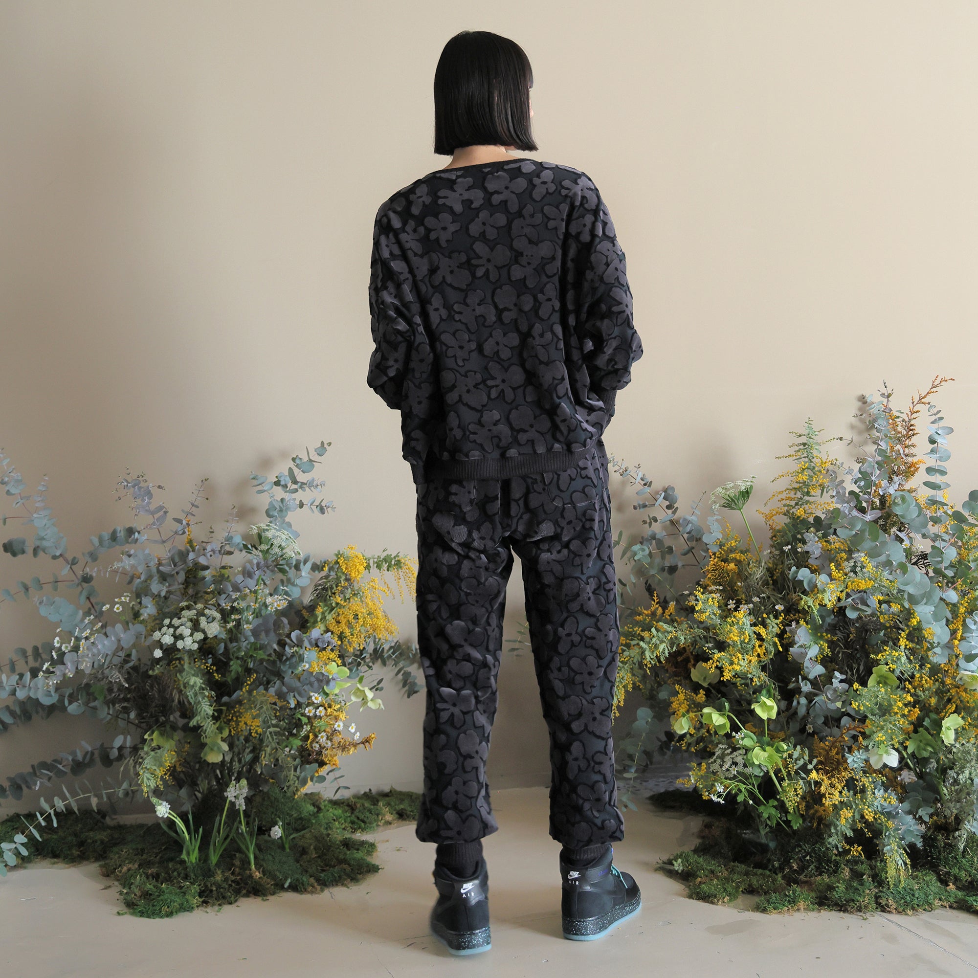 BSD24AW-16_VELOR BK | Flowers JQ Pulover | Color:Velor Bk【BEDSIDEDRAMA_ベッドサイドドラマ】【archive】