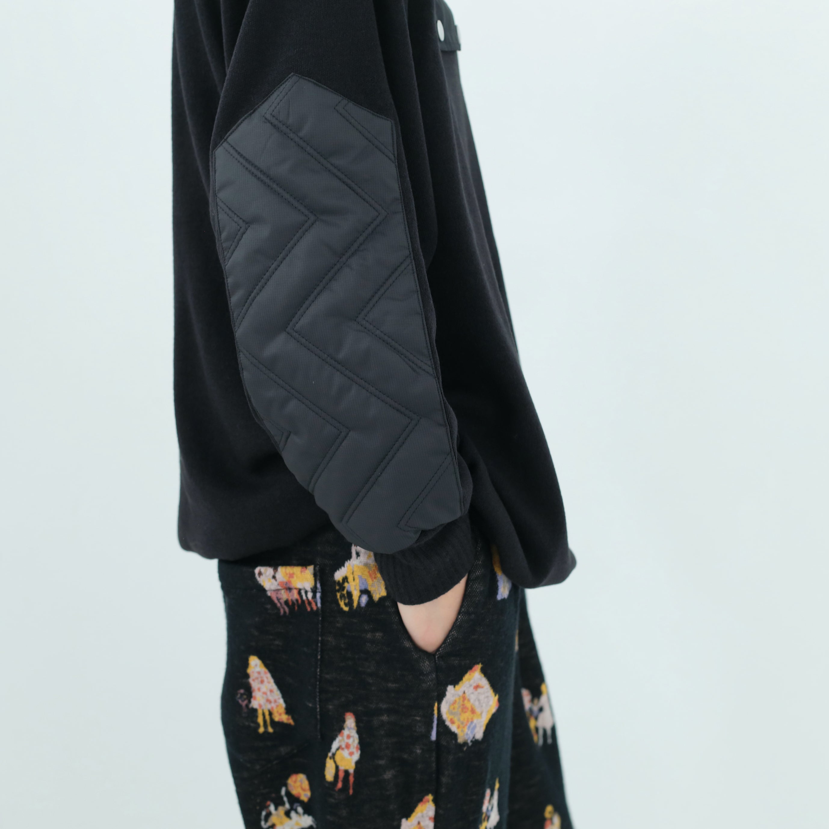 Quilt Patch Pulover – Black | BEDSIDEDRAMA | 入荷予定アイテム