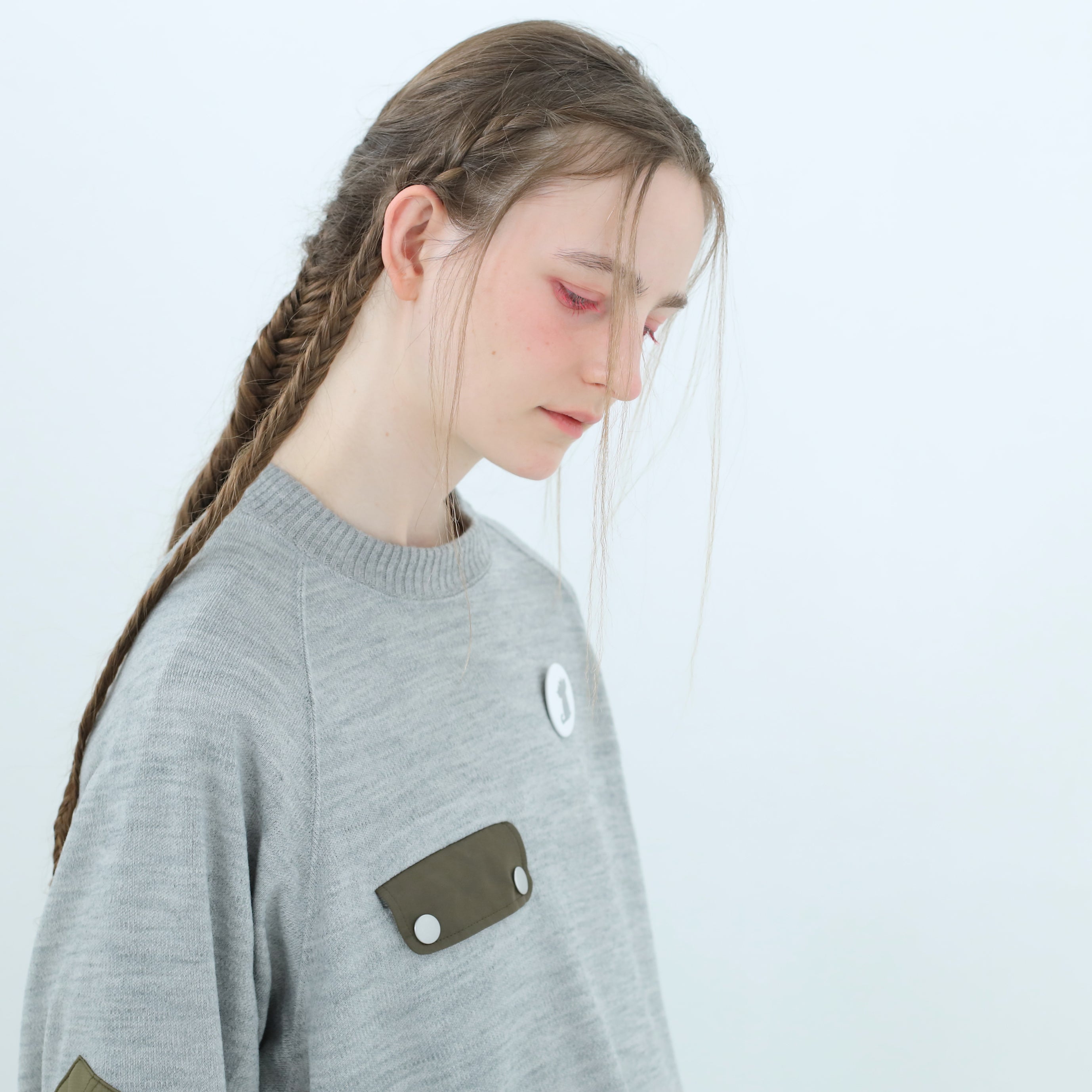 Quilt Patch Pulover – Grey | BEDSIDEDRAMA | 入荷予定アイテム