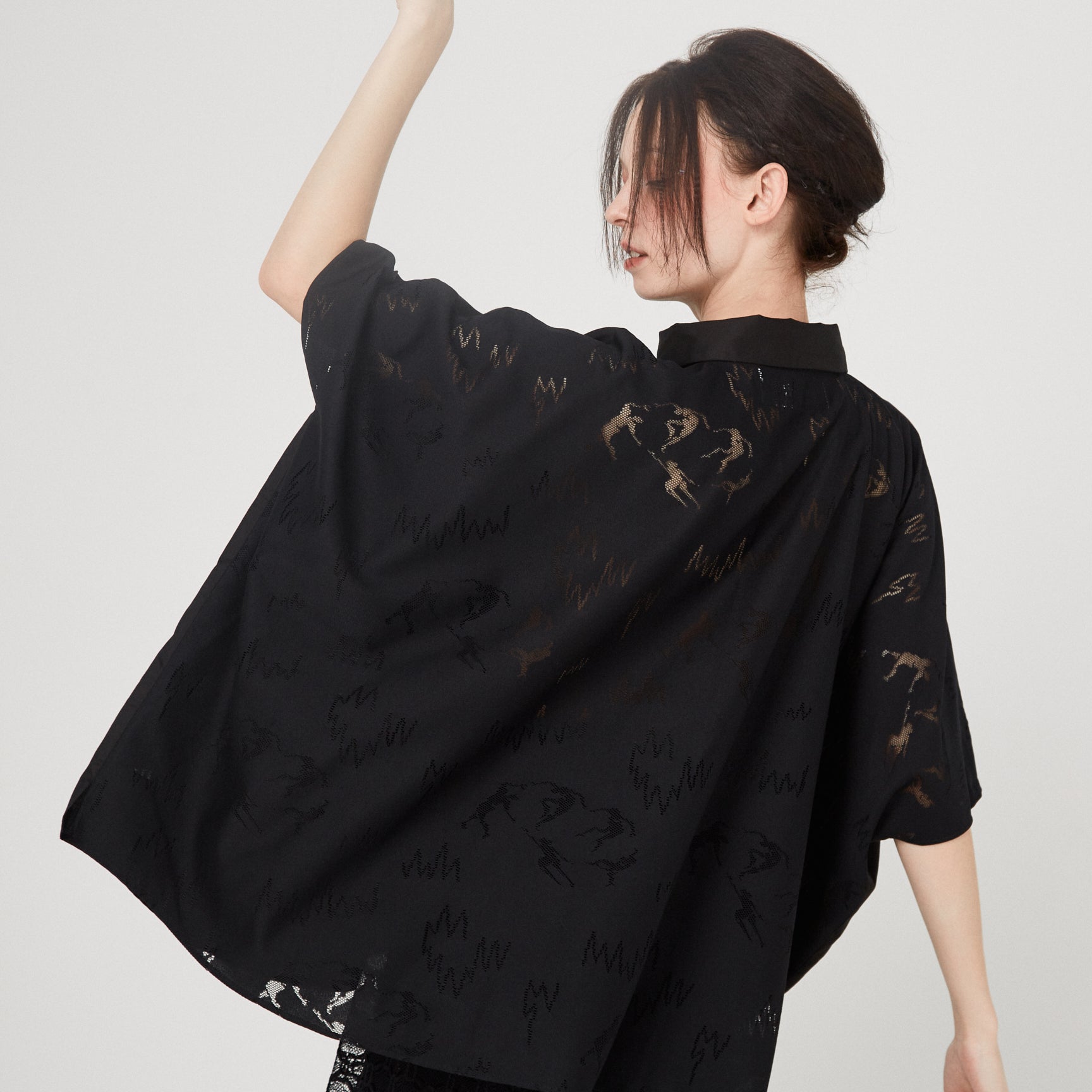 Dancing Lace poncho shirt | Color_Black | No_BSD26SS-10_Black【BEDSIDEDRAMA_ベッドサイドドラマ】【入荷予定アイテム・入荷連絡可能】