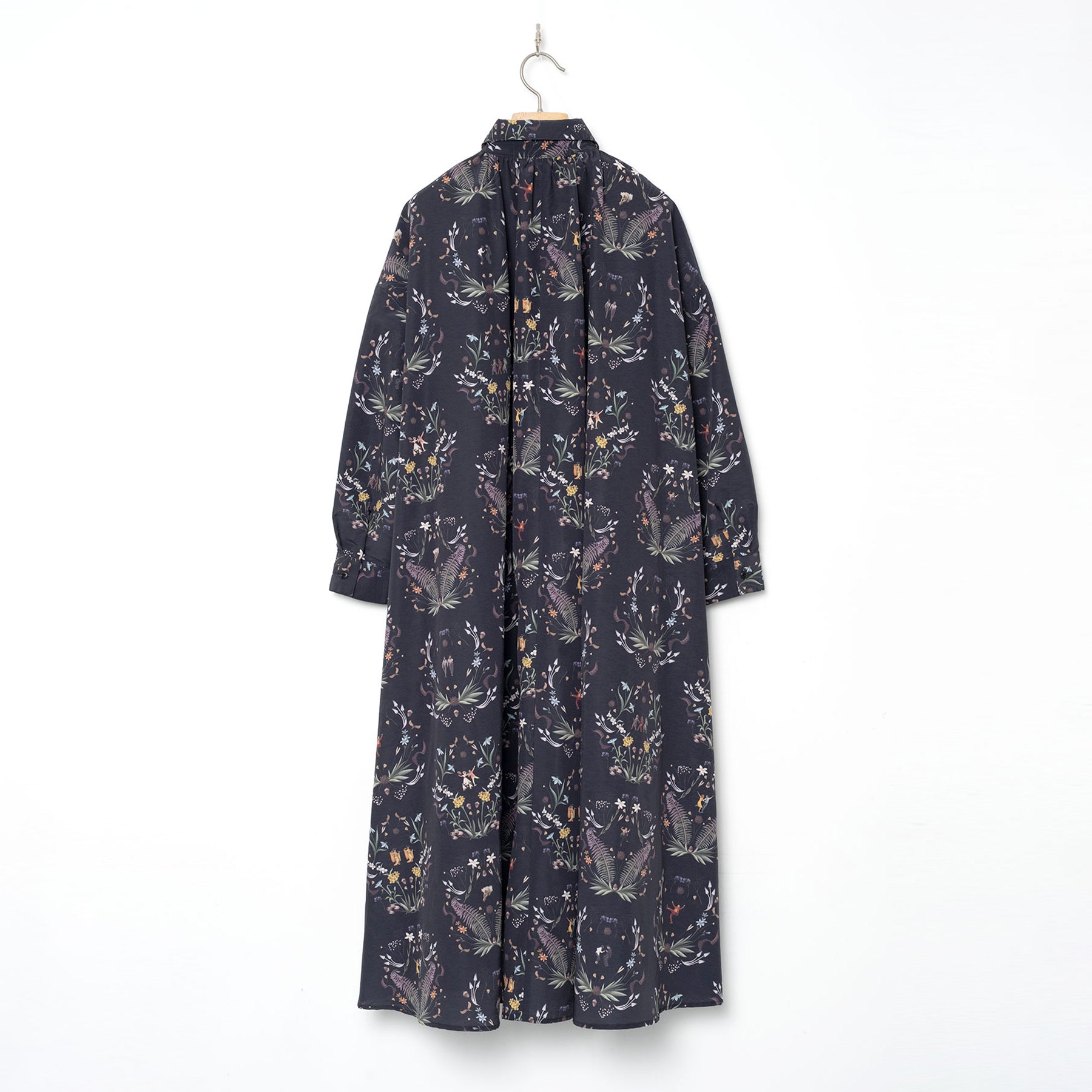 Dance In The Garden Maxi Shirt– Black | BEDSIDEDRAMA