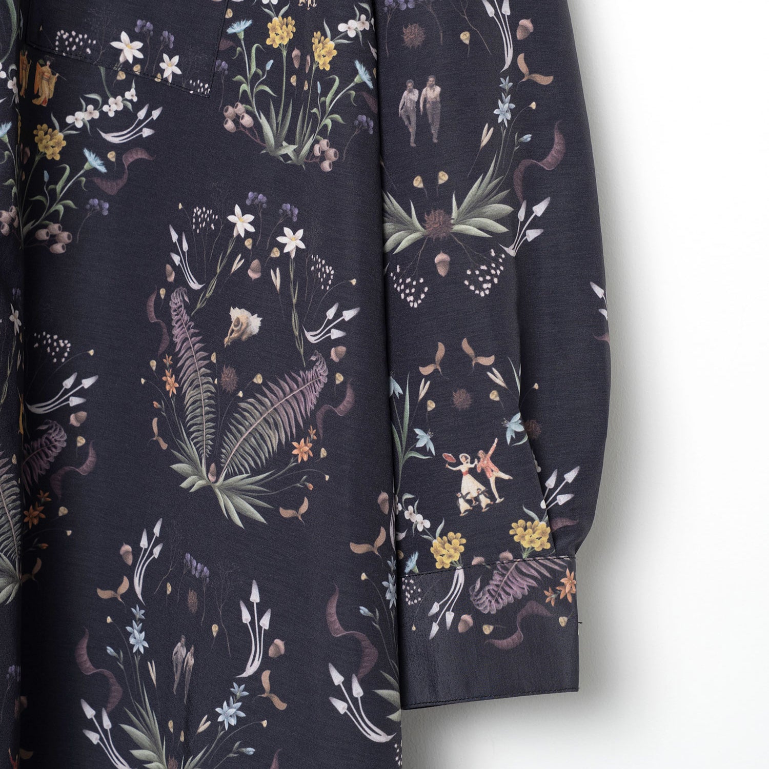 Dance In The Garden Maxi Shirt– Black | BEDSIDEDRAMA