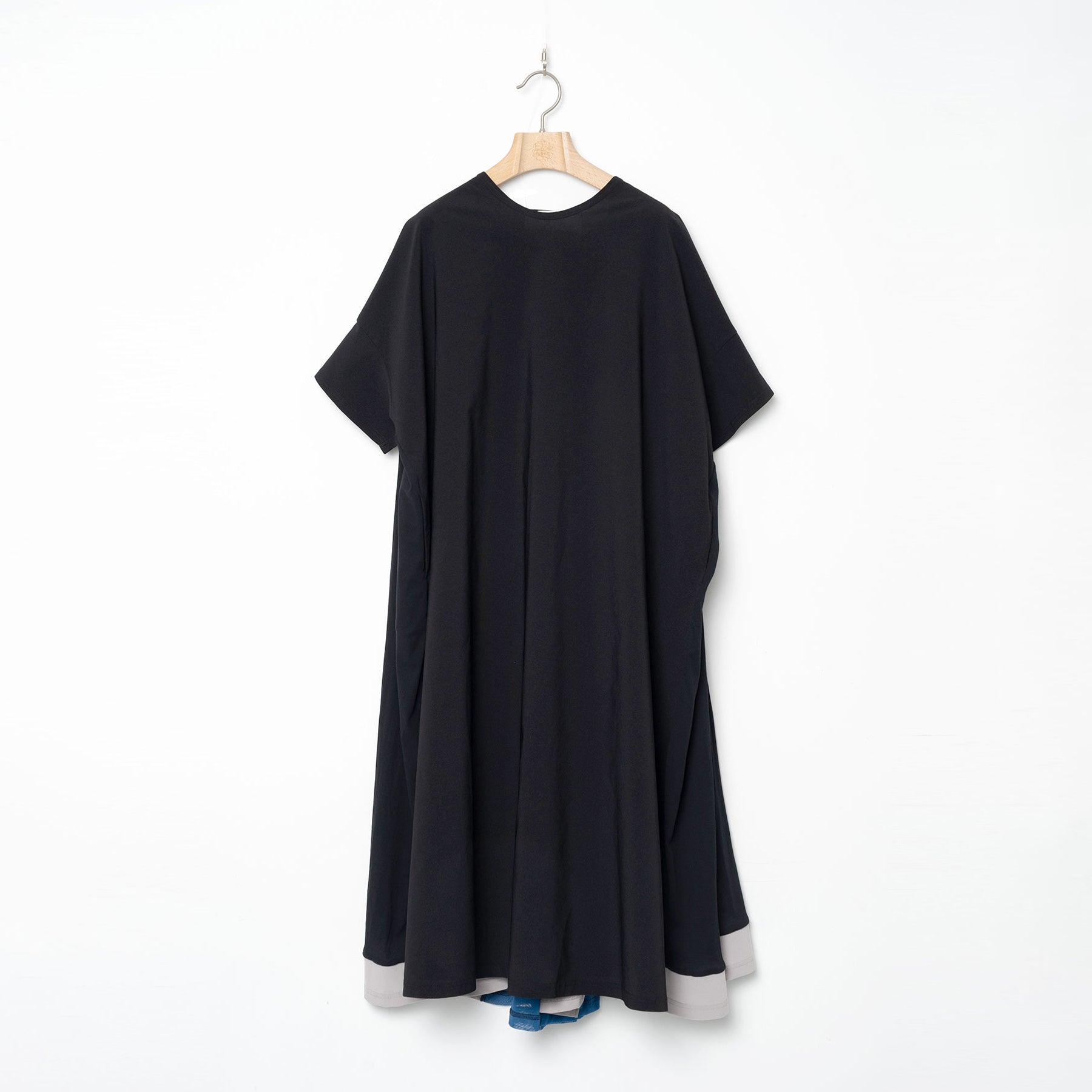 Draped Maxi Tee Dress | Color_Black | No_BSD26SS-22_Black【BEDSIDEDRAMA_ベッドサイドドラマ】【入荷予定アイテム・入荷連絡可能】