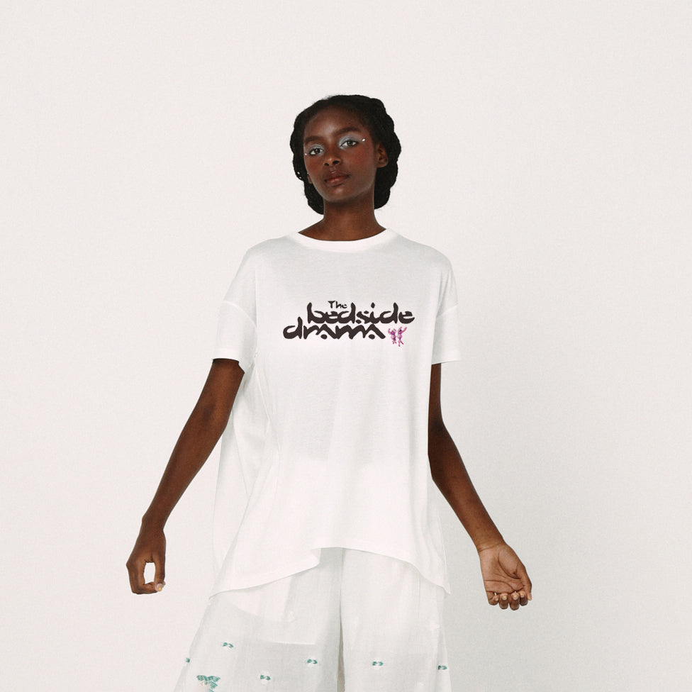 BEDSIDE SISTERS Flare T-Shirt– White | BEDSIDEDRAMA