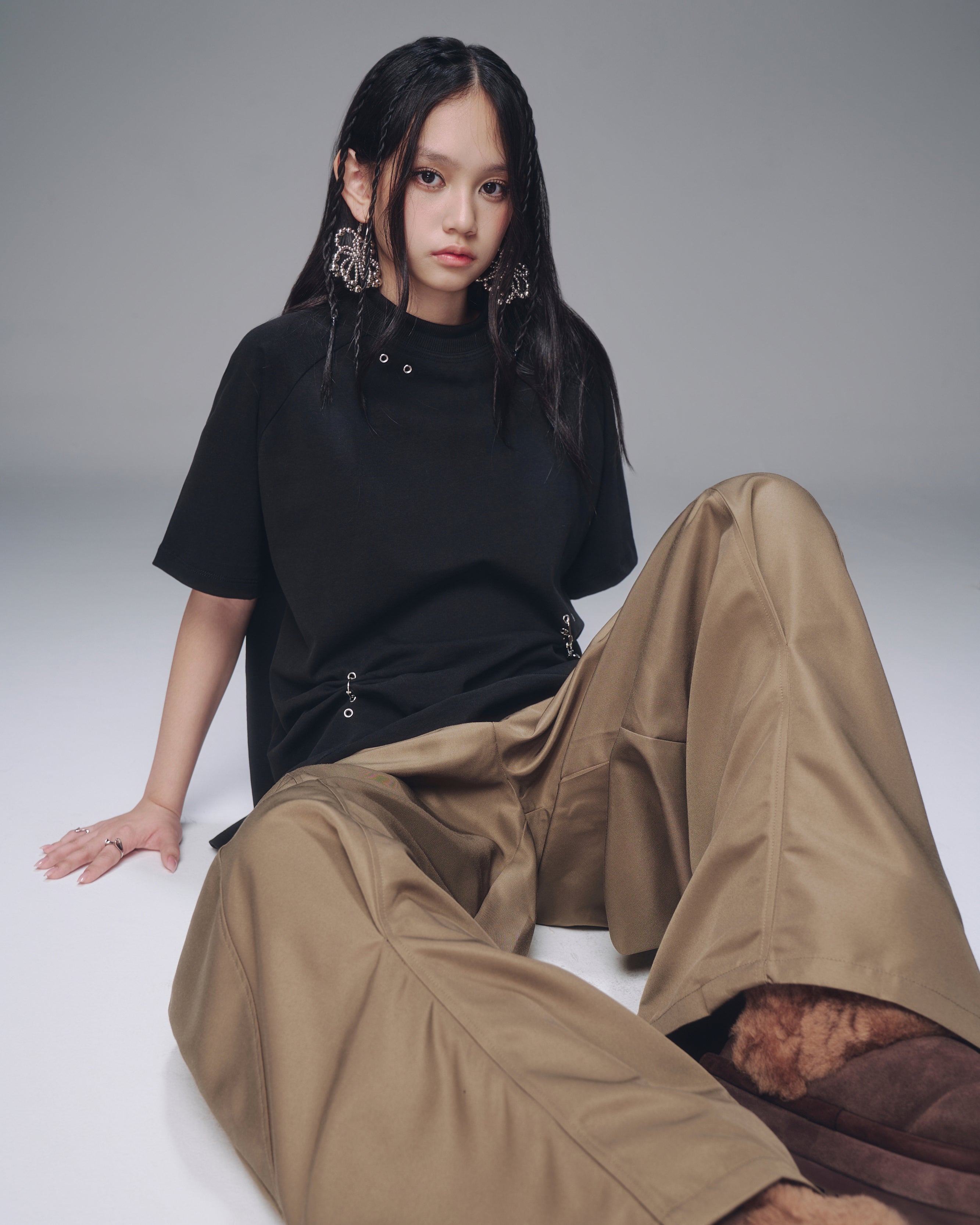 BUNNY CHARM VER. SHIRT (BLACK) | Bunny Hill Concept