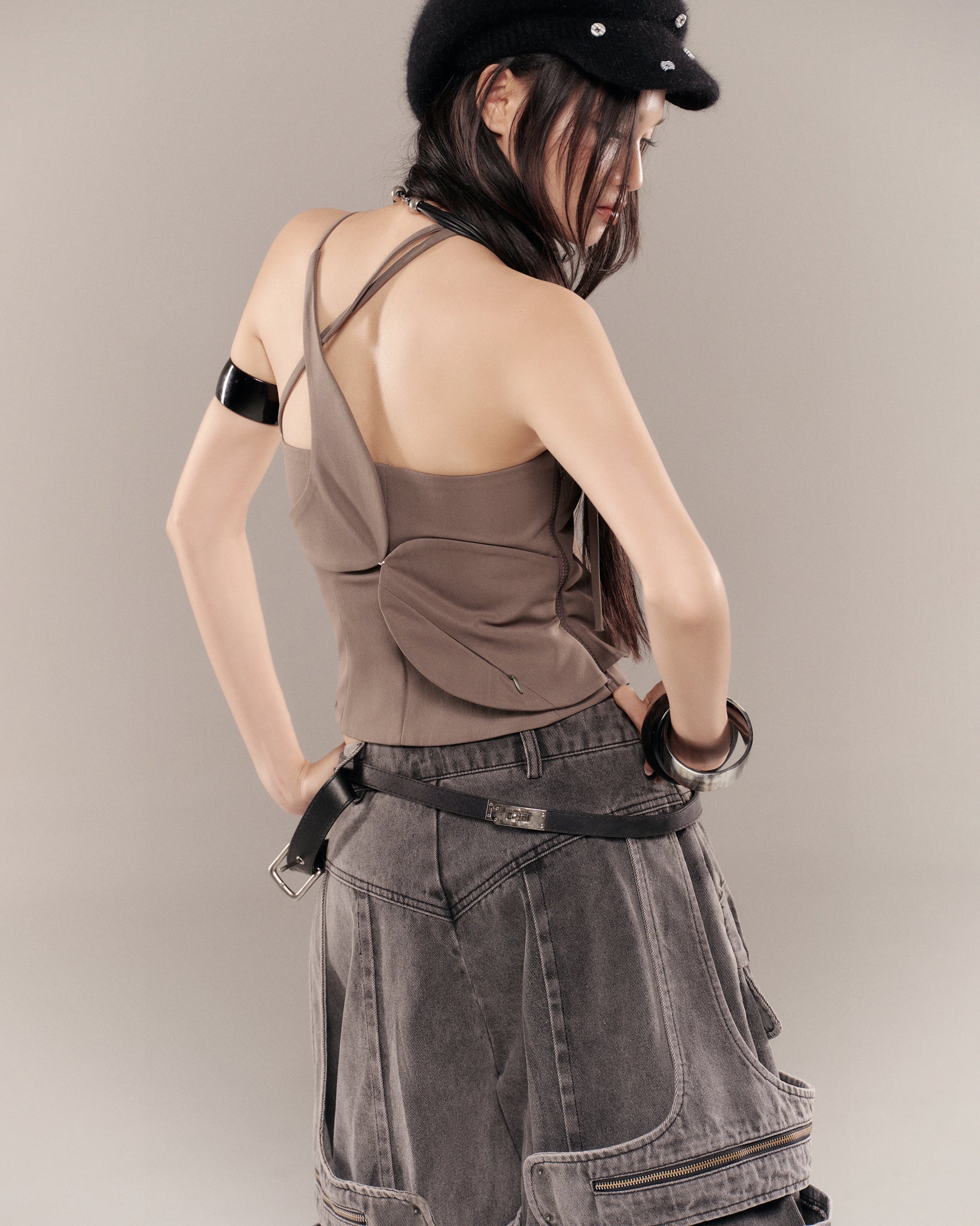 DEMOS TOP (GREY) | Bunny Hill Concept
