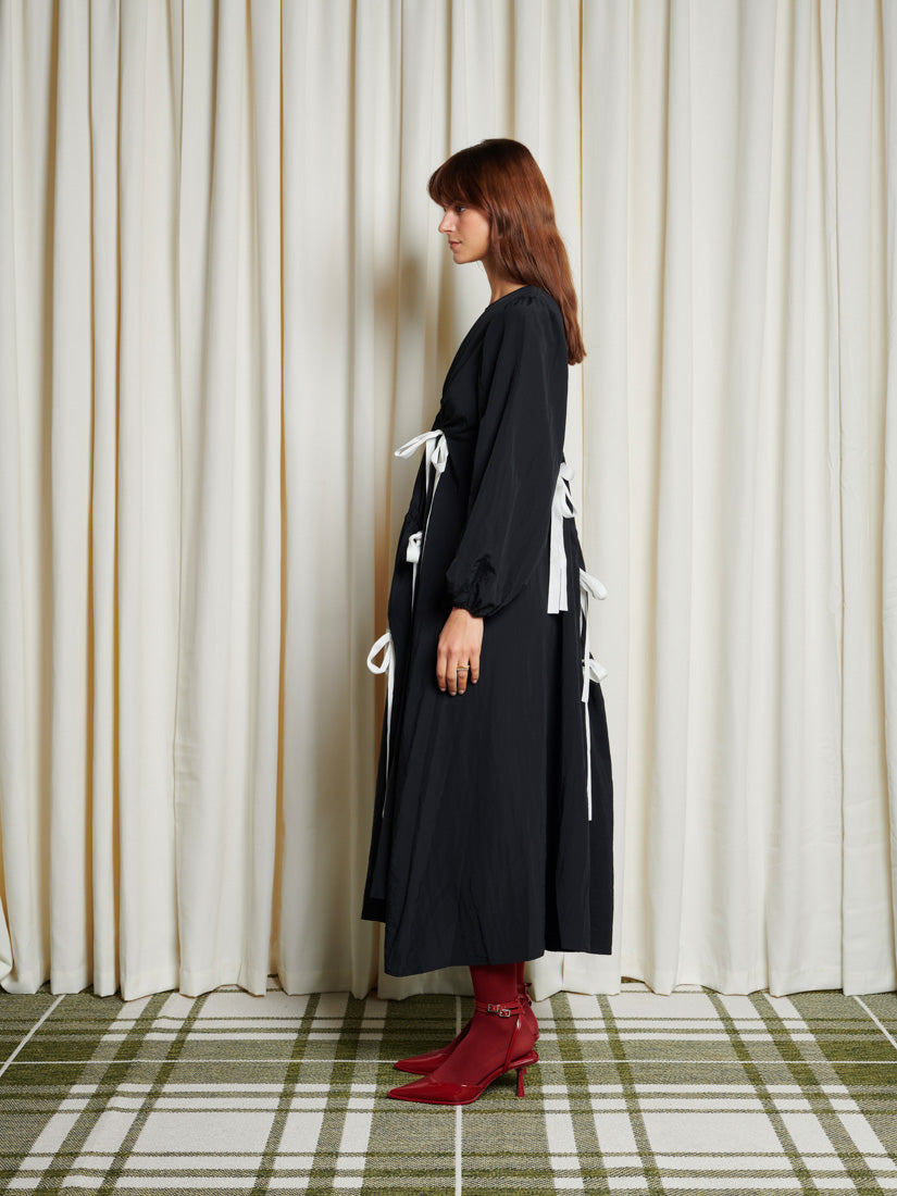 31GH00DRG931BLK | Campbell Ruched Midi Dress | Color:Black【GHOSPELL_ゴスペル】
