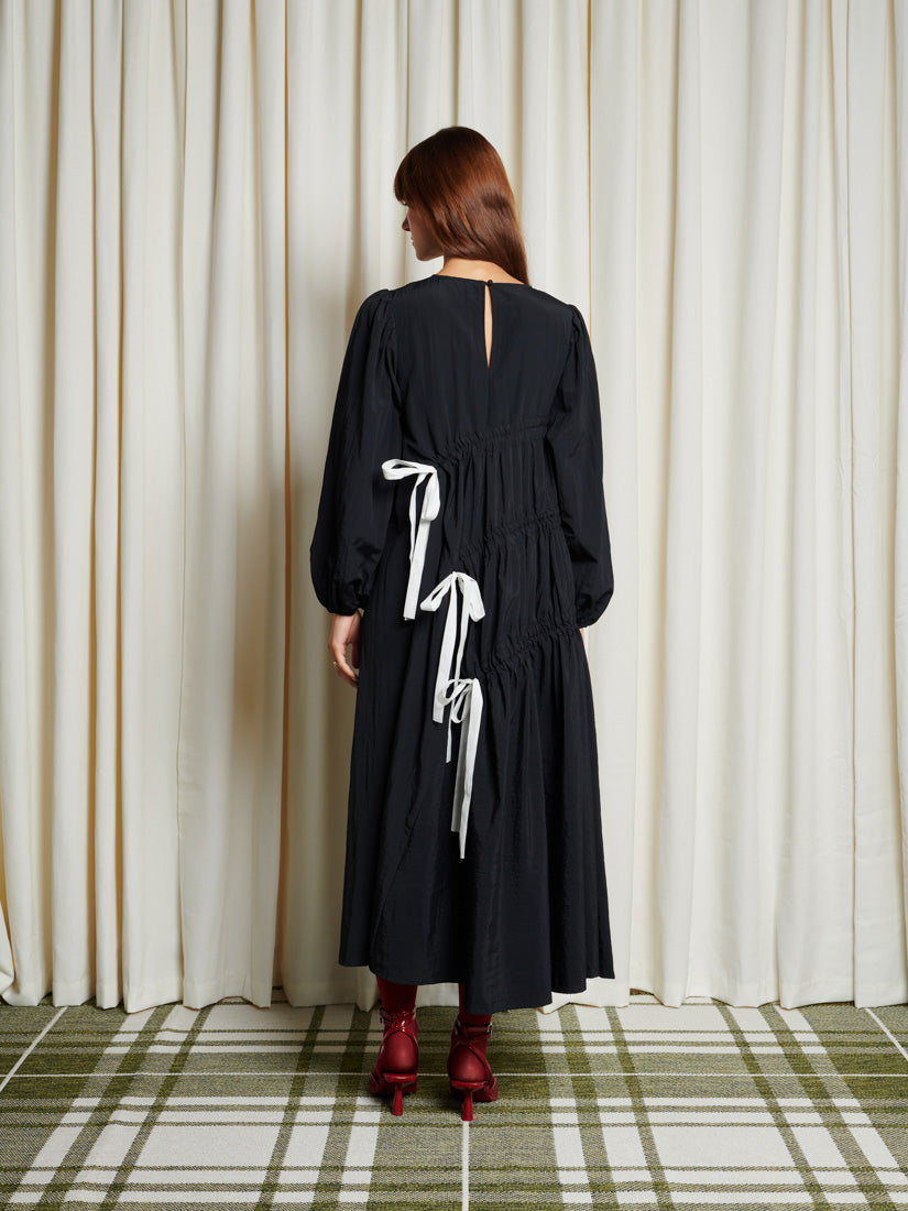 31GH00DRG931BLK | Campbell Ruched Midi Dress | Color:Black【GHOSPELL_ゴスペル】