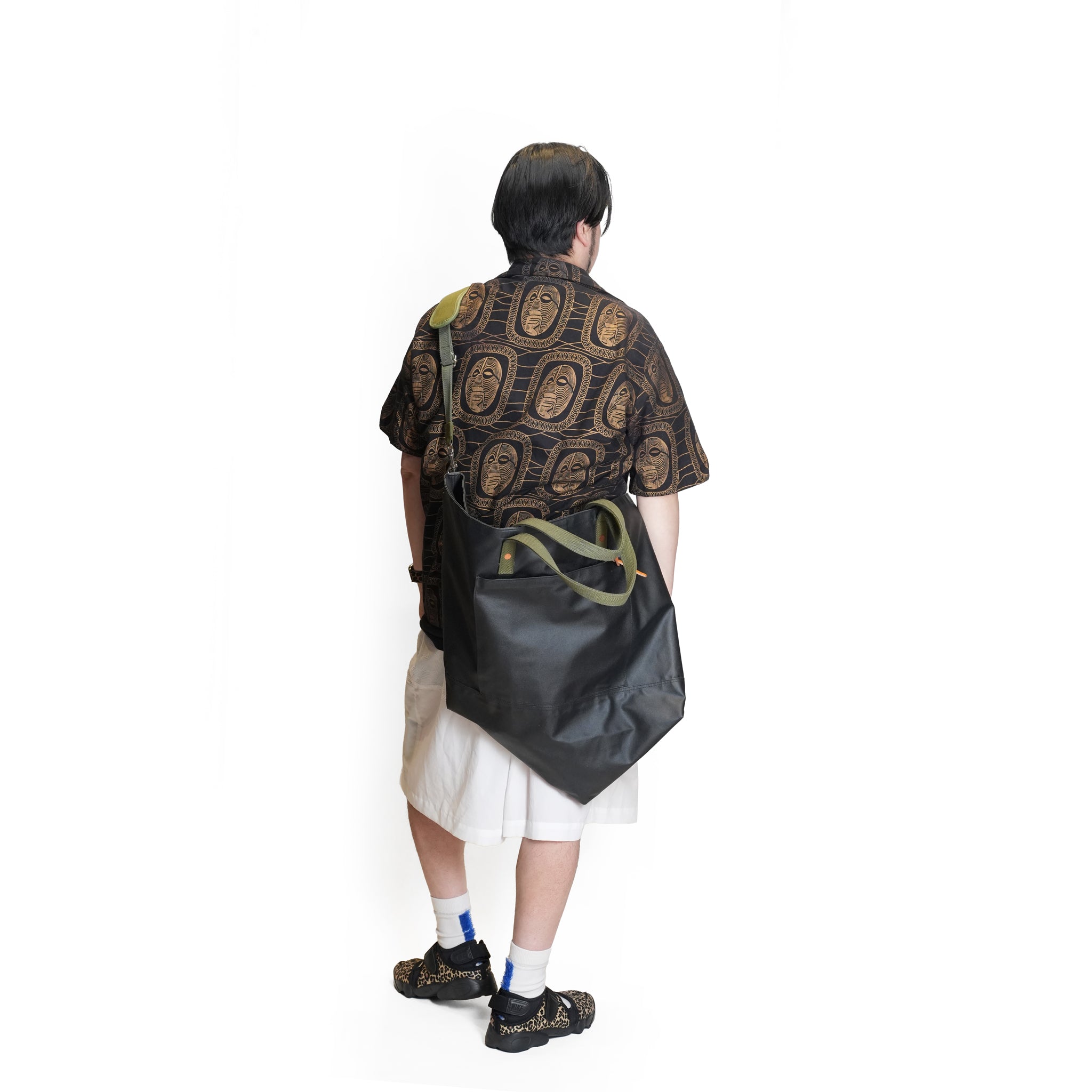 PL×WASABI DURABLE TENT TOTE L BLK | POLER