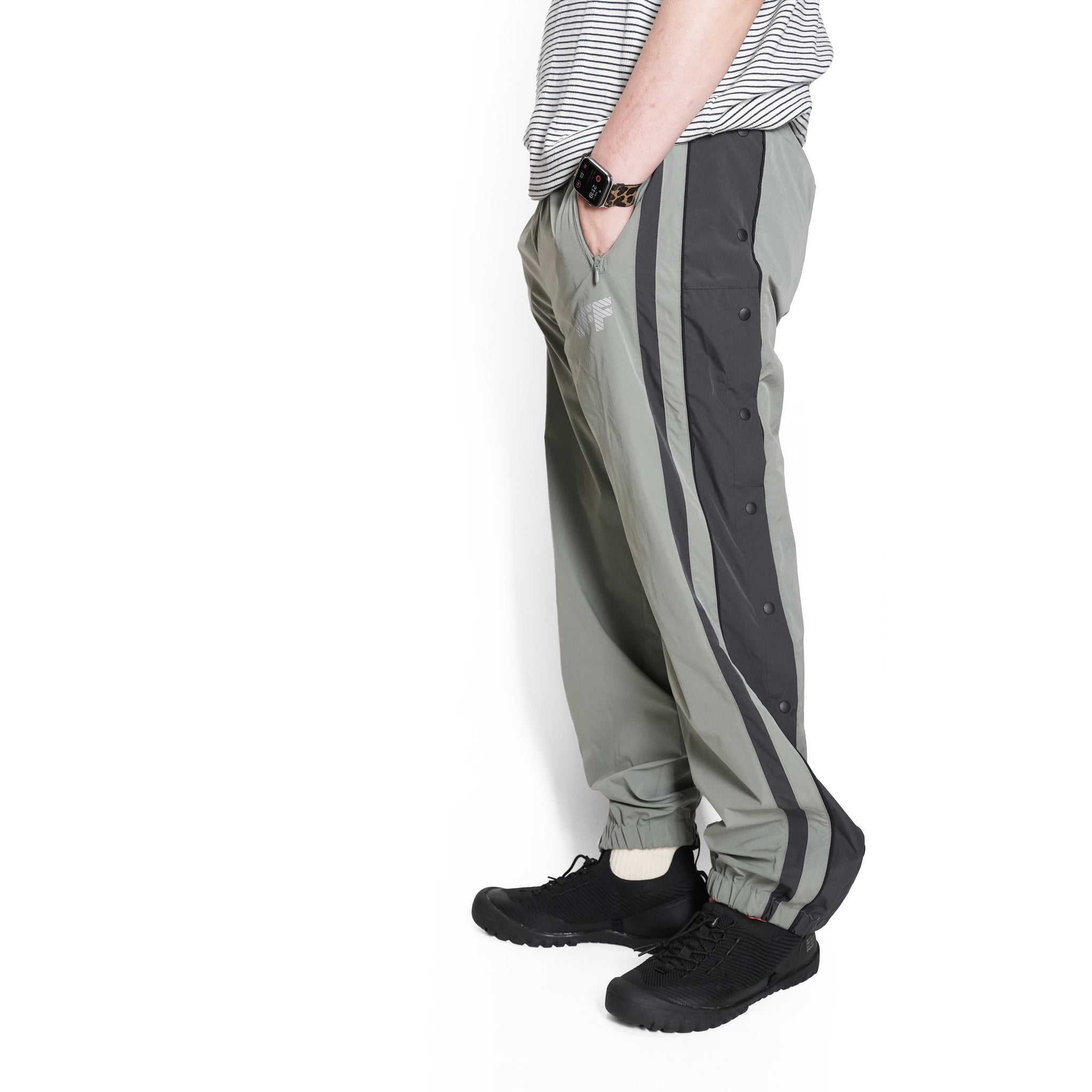 Christina_piste pants – Gray | IMPRESTORE