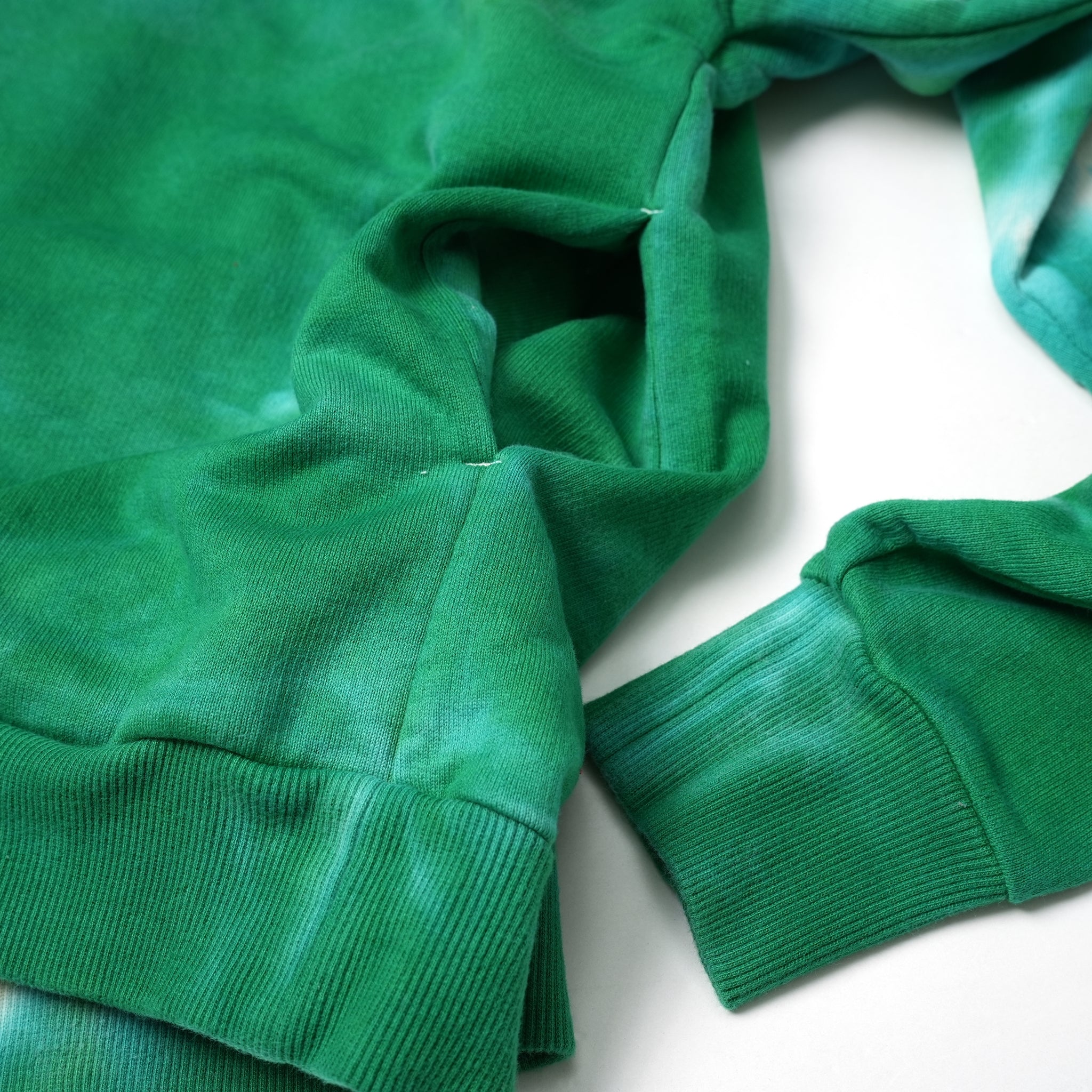 Tiedye Pile Pullover – Mix / Coffee | AMBERGLEAM
