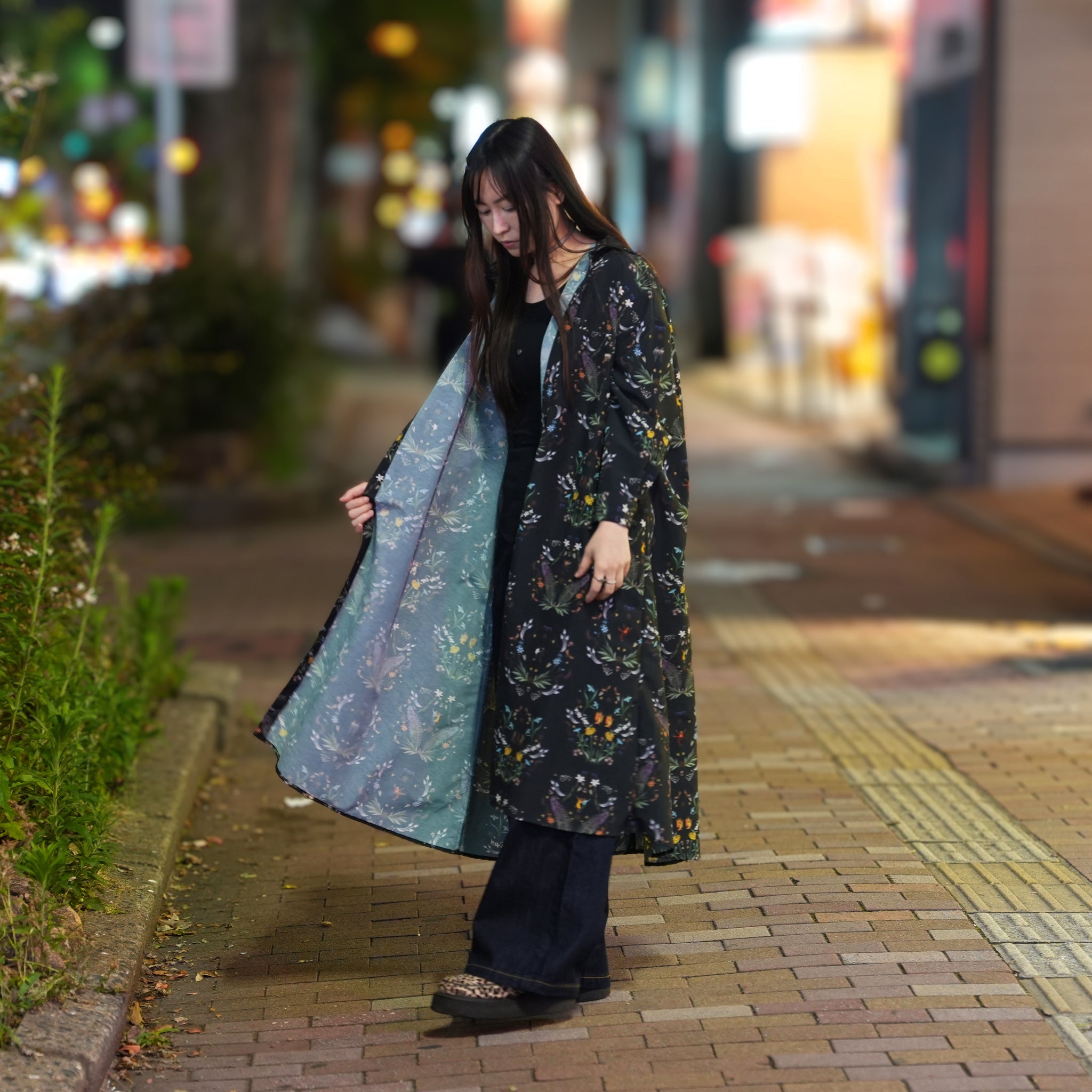 Dance In The Garden Maxi Shirt– Black | BEDSIDEDRAMA
