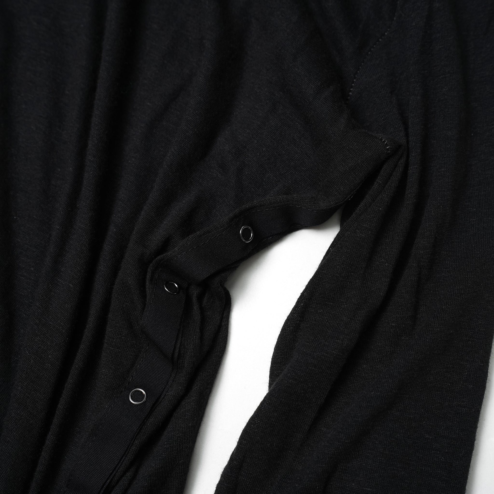 No:25835 | Name:BLACK SPLIT SIDE LONG SLEEVE TEE | Color:BLACK【ONE TEASPOON_ワンティースプーン】