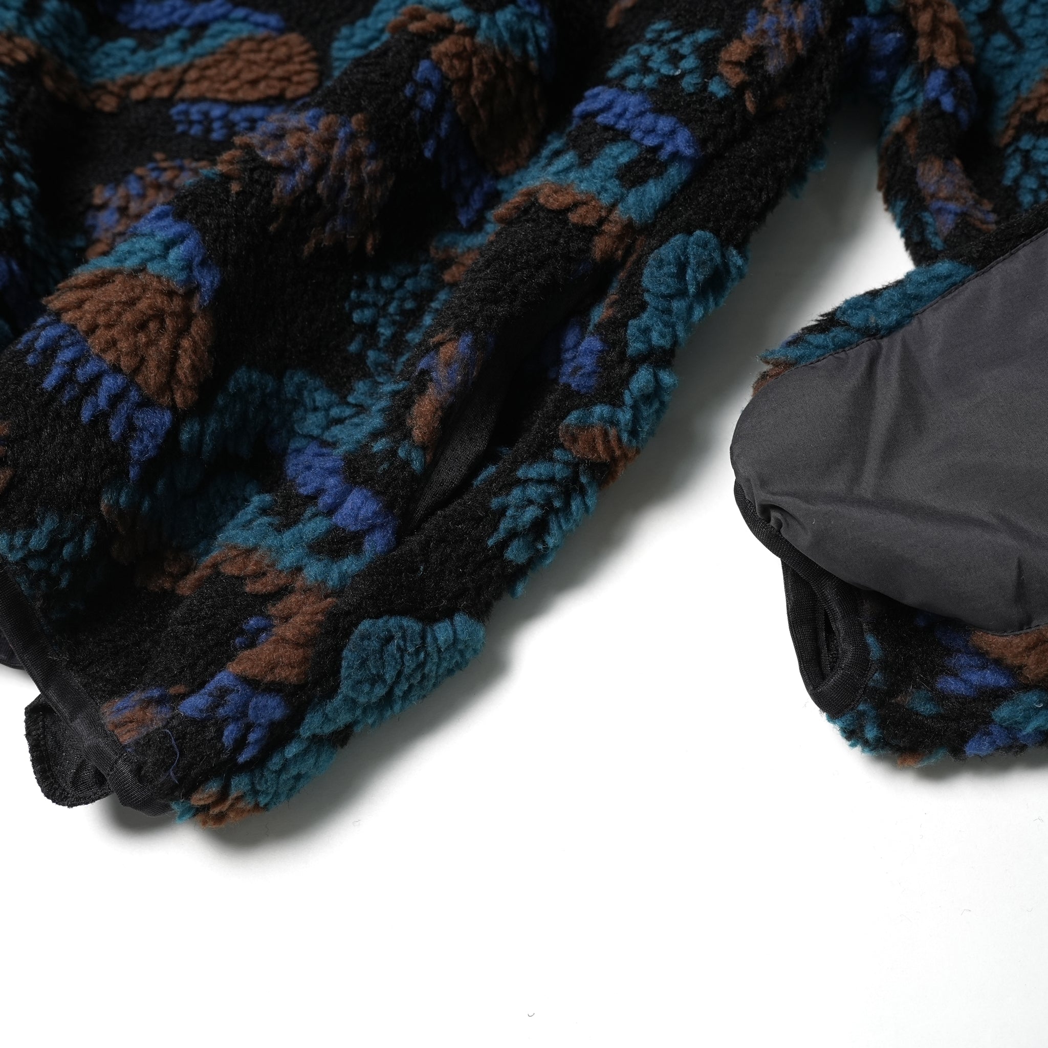 No:bsd23AW-06 | Name:Forest Fleece JQ Pullover | Color:Black【BEDSIDEDRAMA_ベッドサイドドラマ】【archive】