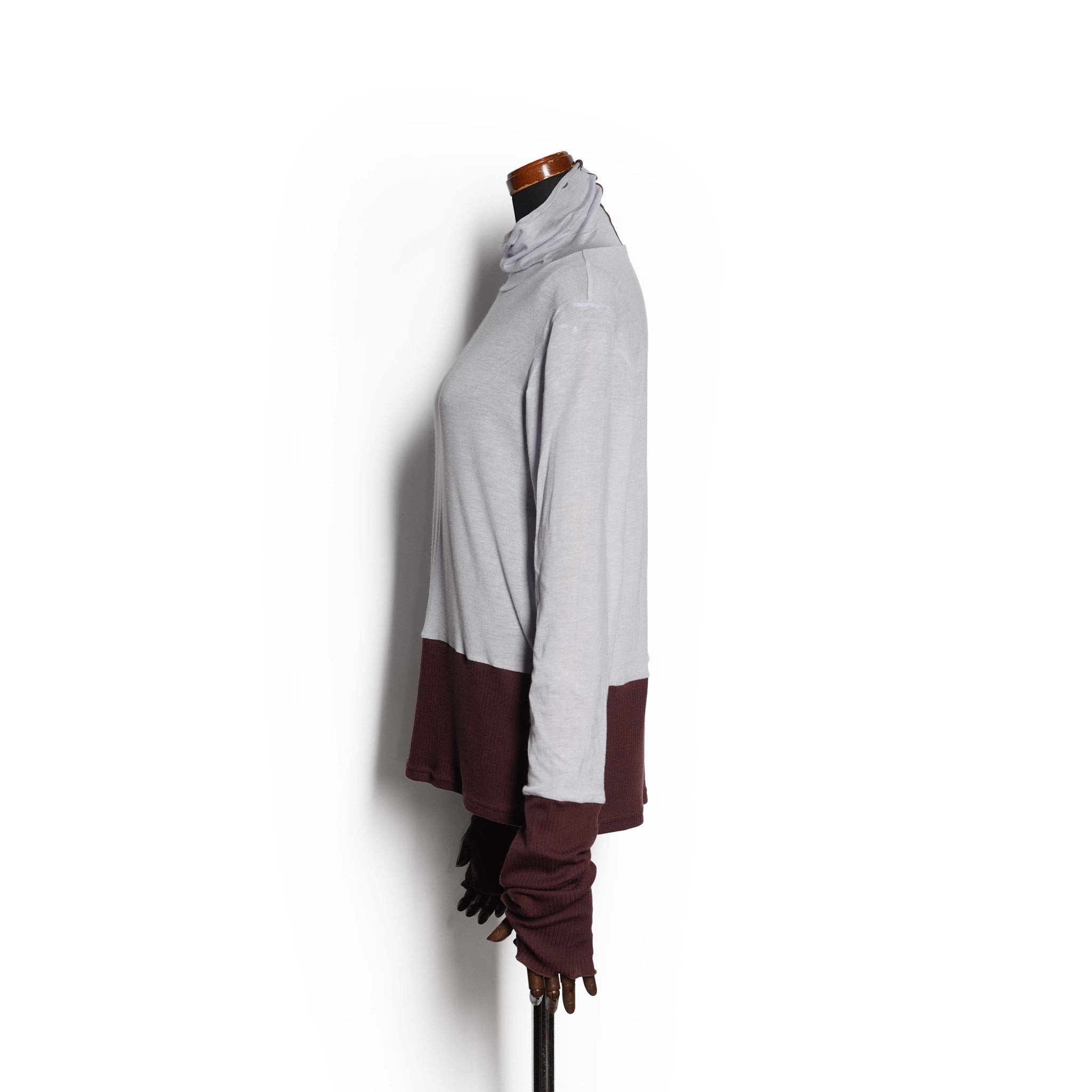 cashmere silk color block turtle – Light Blue / Red | WHYTO