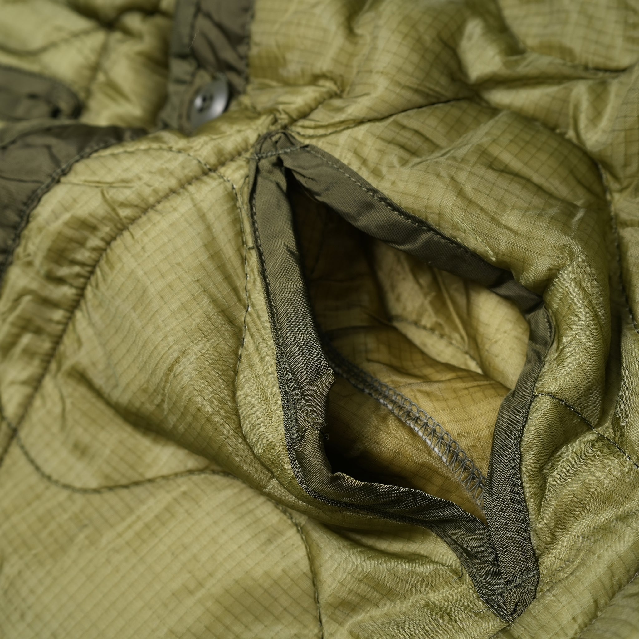 ms21f007 | Ashland 90s Short Snow Parka with Dead-Stock Lining – 【MADE IN STANDARD】