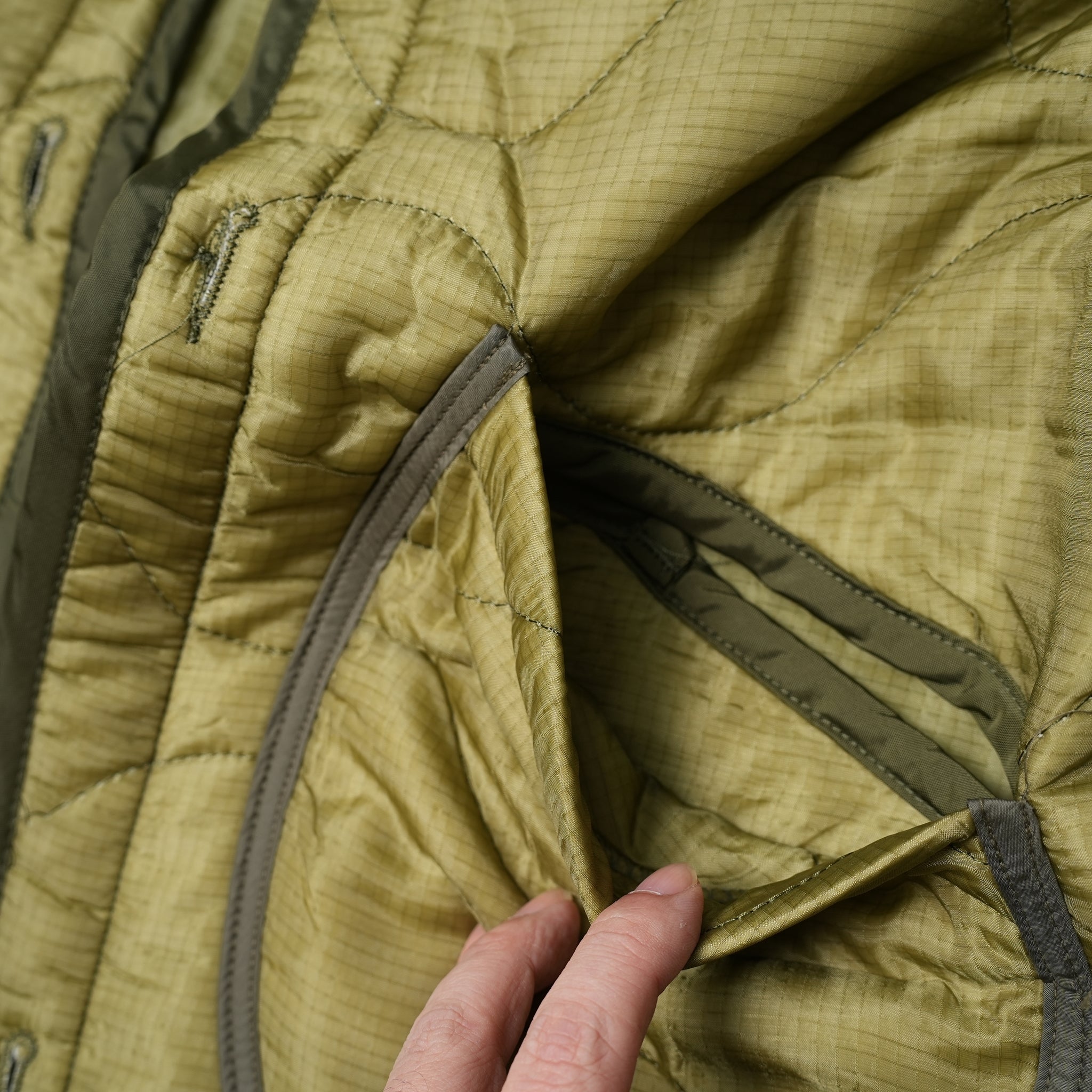 ms21f007 | Ashland 90s Short Snow Parka with Dead-Stock Lining – 【MADE IN STANDARD】