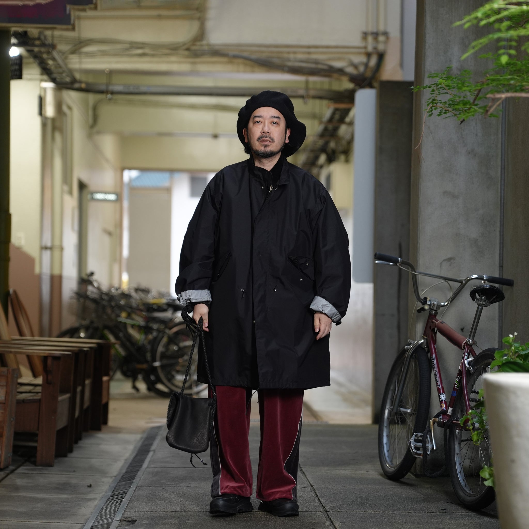 PH25FW-004 | P.H.M. Mods Coat – Black | POWDERHORN MOUNTAINEERING