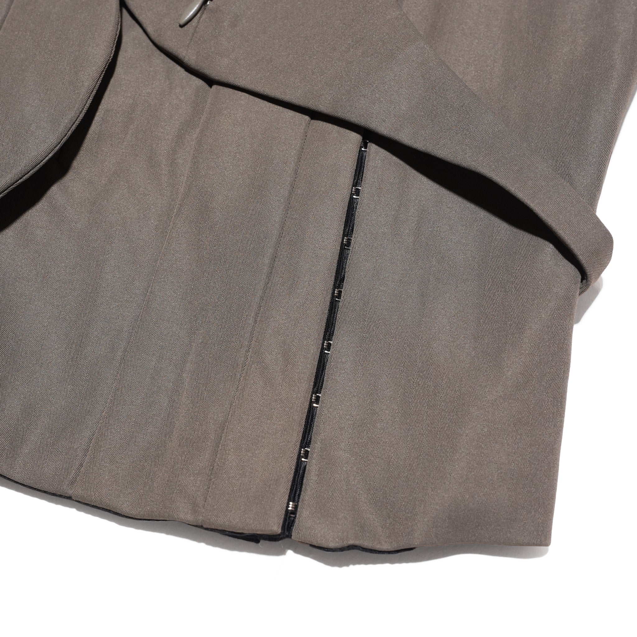 DEMOS TOP (GREY) | Bunny Hill Concept