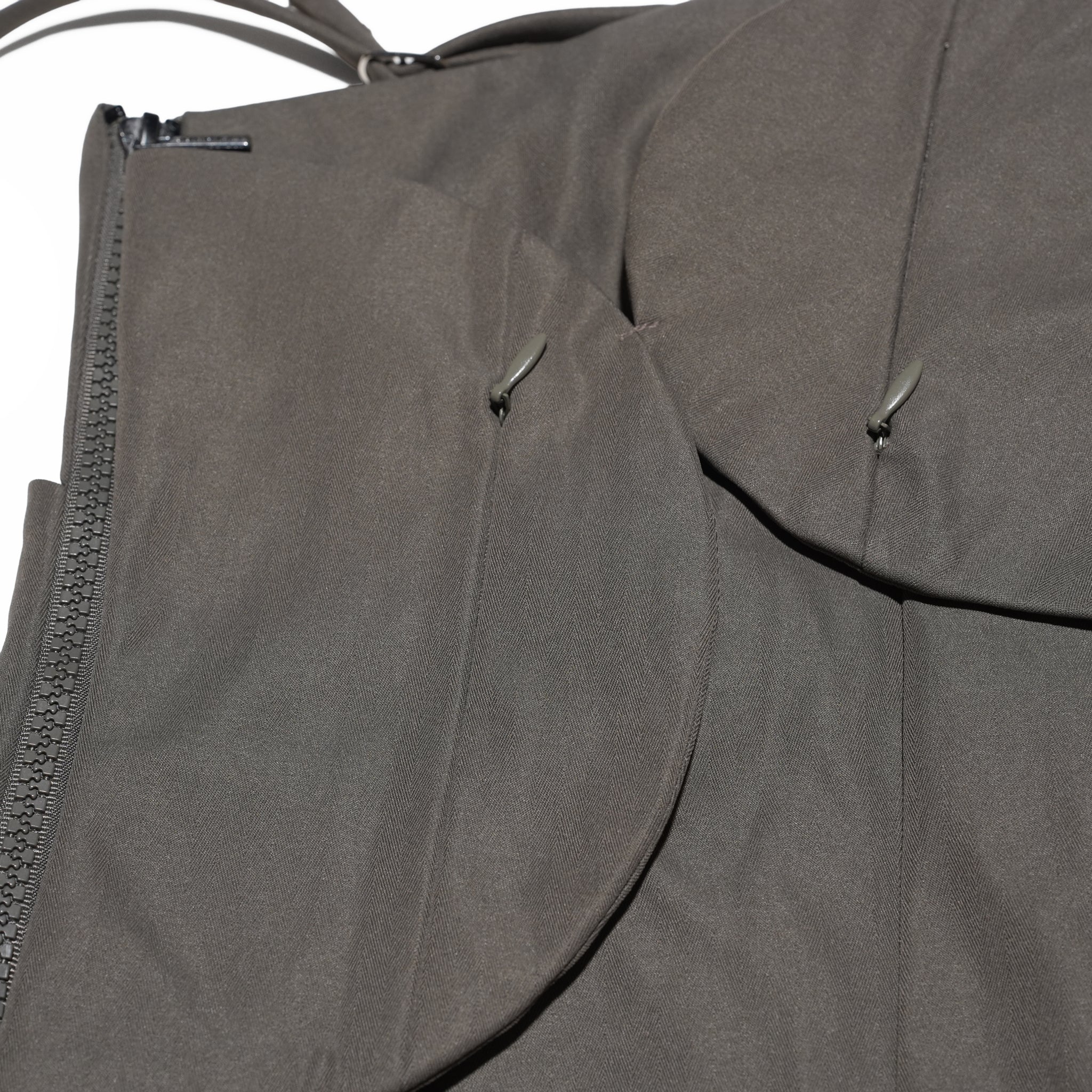 DEMOS TOP (GREY) | Bunny Hill Concept