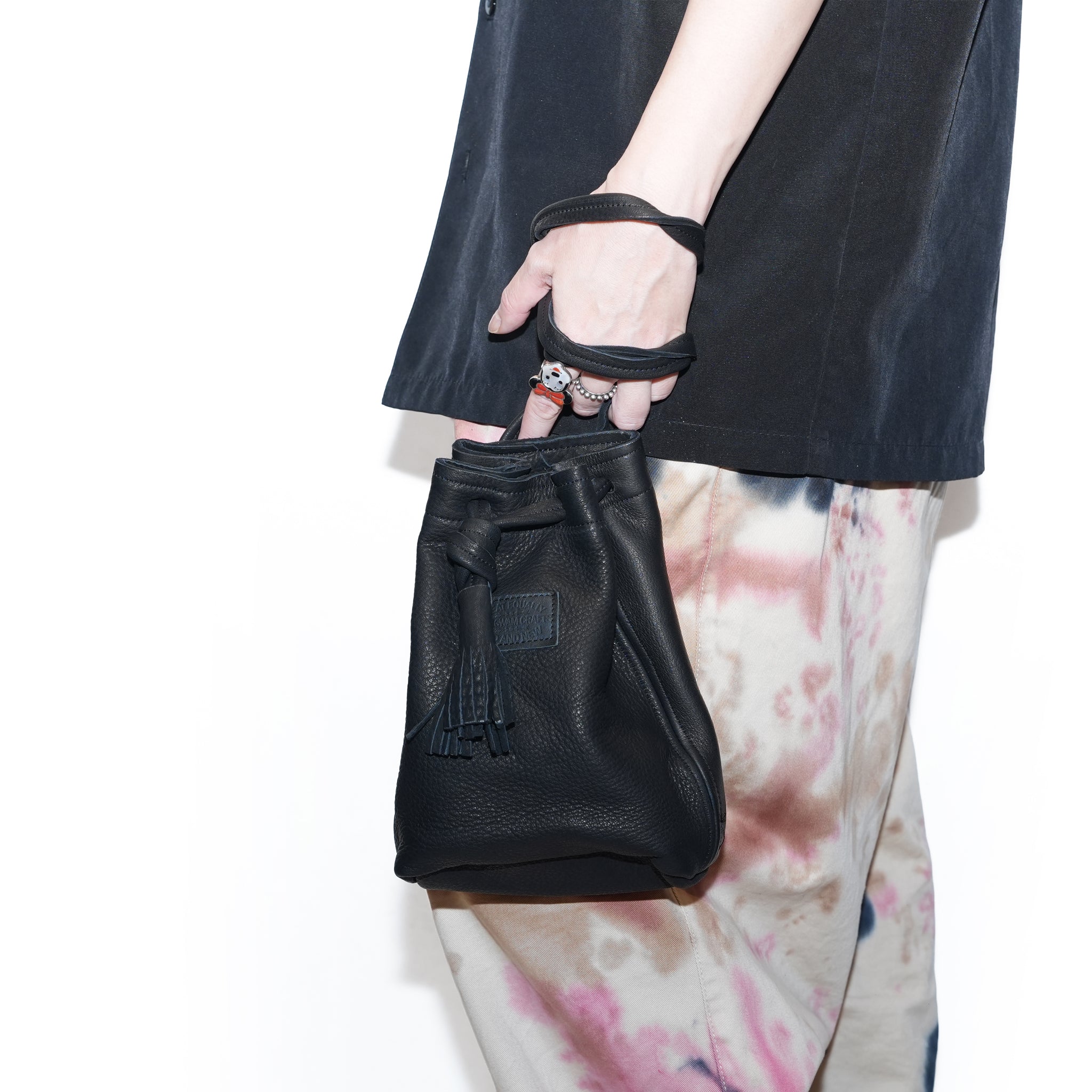 DEARSKIN WHISKY BAG – Camel / Black | NASNGWAM