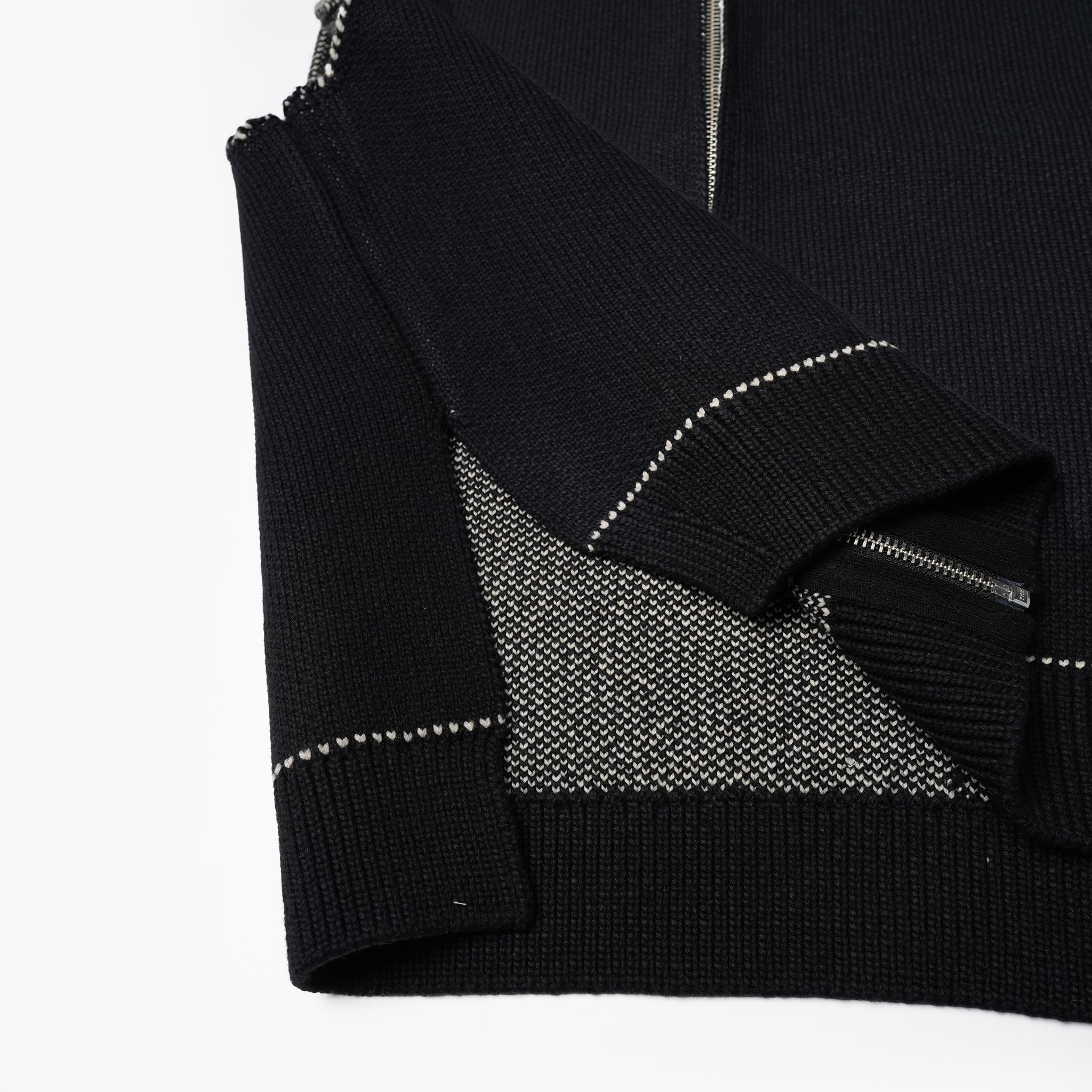Name:Fringe Vest Sweater | Color:Black【AMBERGLEAM_アンバーグリーム】| No:1331151113
