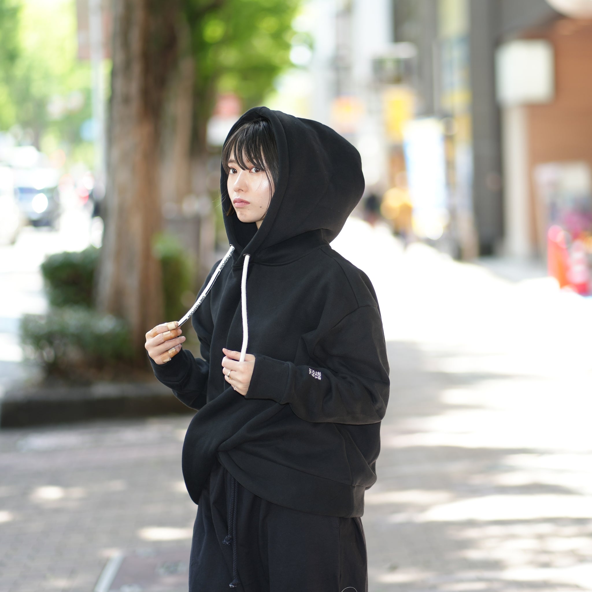 No:25678 | Name:OTS TWISTED HOODY | Color:Black【ONE TEASPOON_ワンティースプーン】