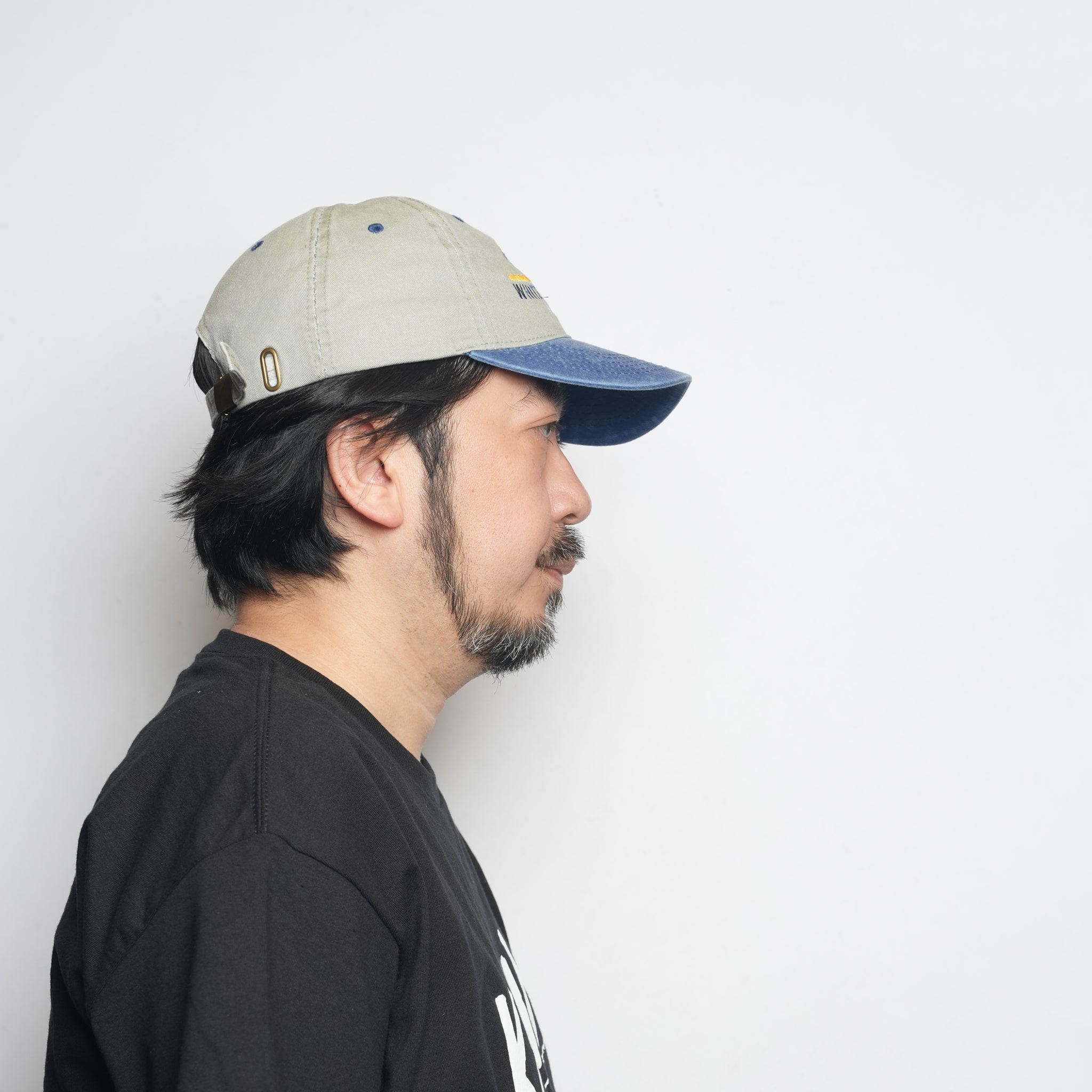 Baseball Cap from White Mountains – Sand X Navy | AMERICAN LOCALS SOUVENIR