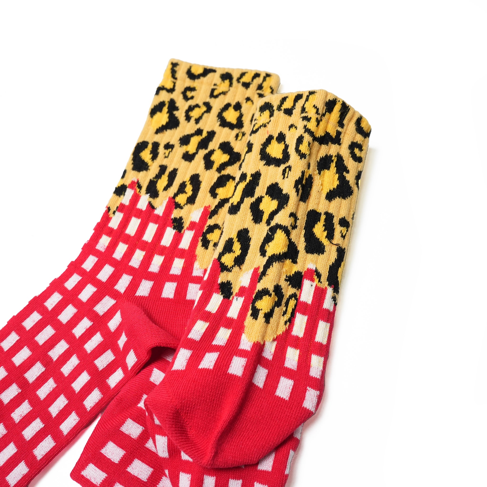 赤のヒョウ柄ソックス LEO MELT | BILLY BUDDUSKY × ADDICTION別注デザイン ネコポス対応