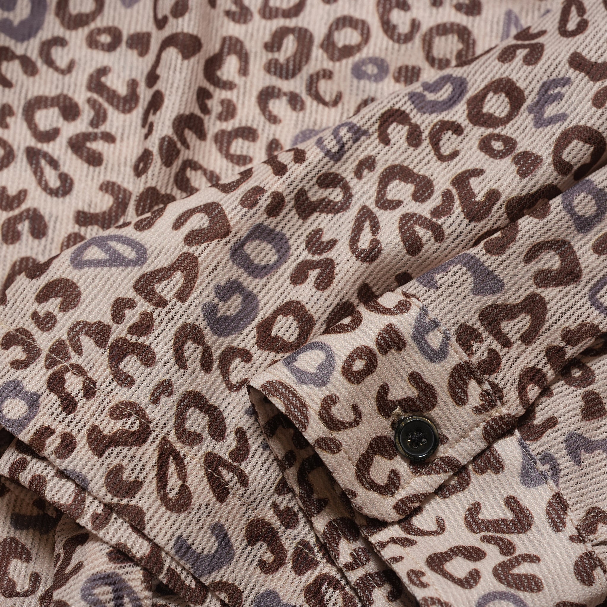 leopard print open collar mesh shirt – Beige | M-2510453_Beige | MODEM DESIGN