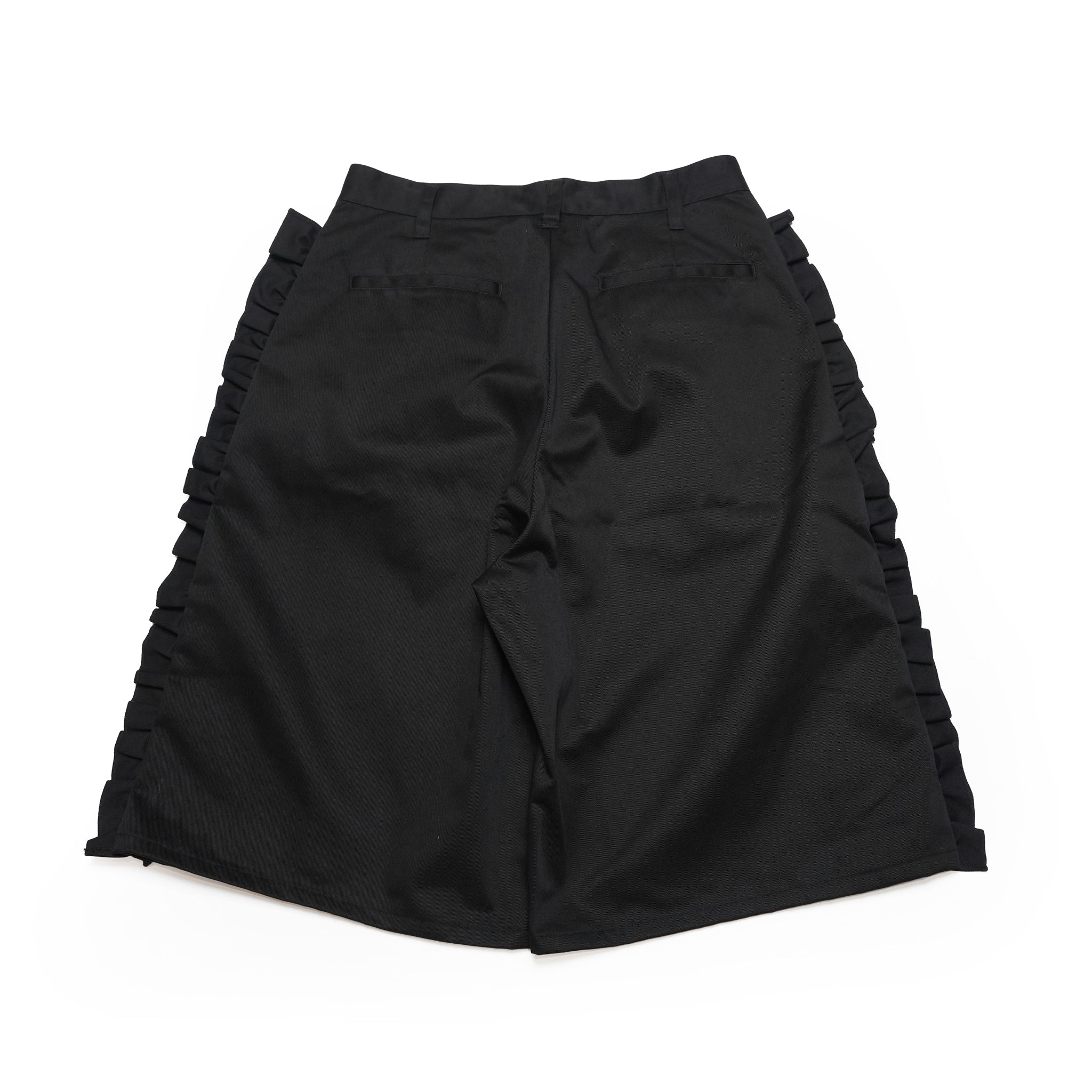 Frill Chino Shorts – Black | NICK GEAR