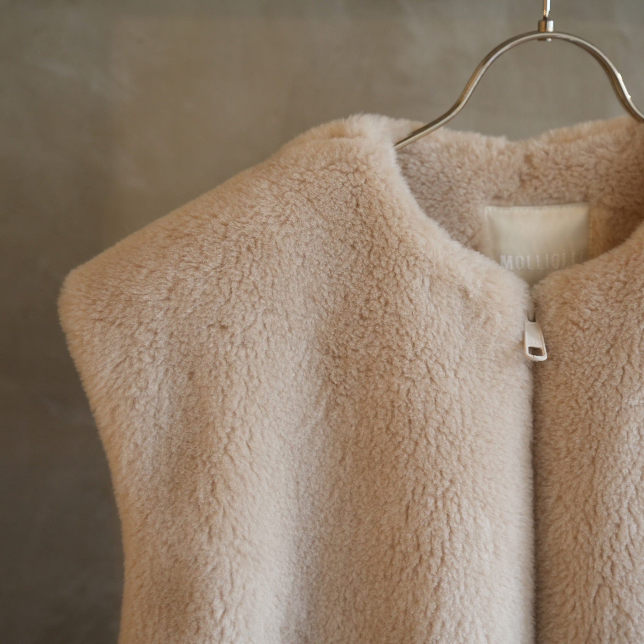 MW5WVS01X_IVORY | OLI | Color:Ivory【MOLLIOLLI_モリオリ】【入荷予定アイテム・入荷連絡可能】