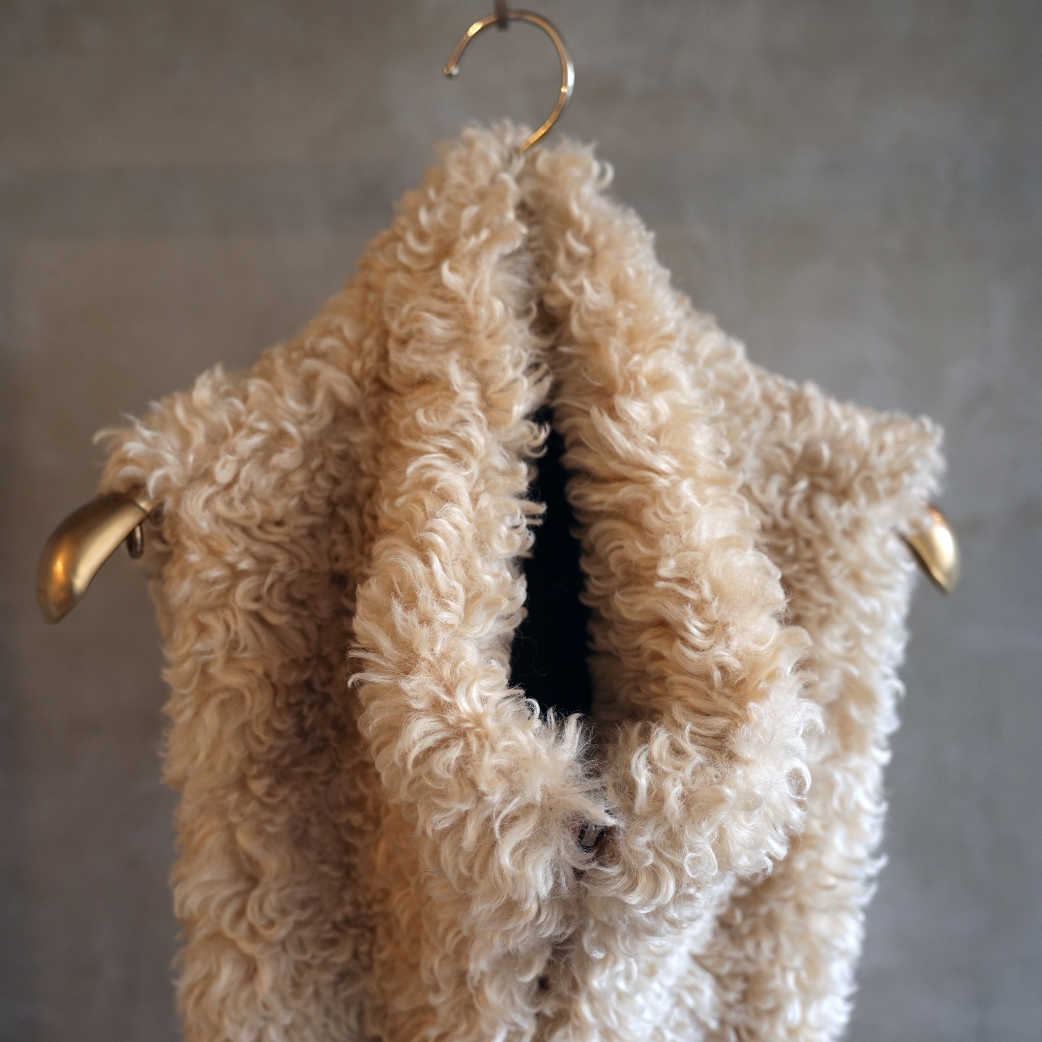 MW5WMF01X_BEIGE | FLO | Color:Beige【MOLLIOLLI_モリオリ】