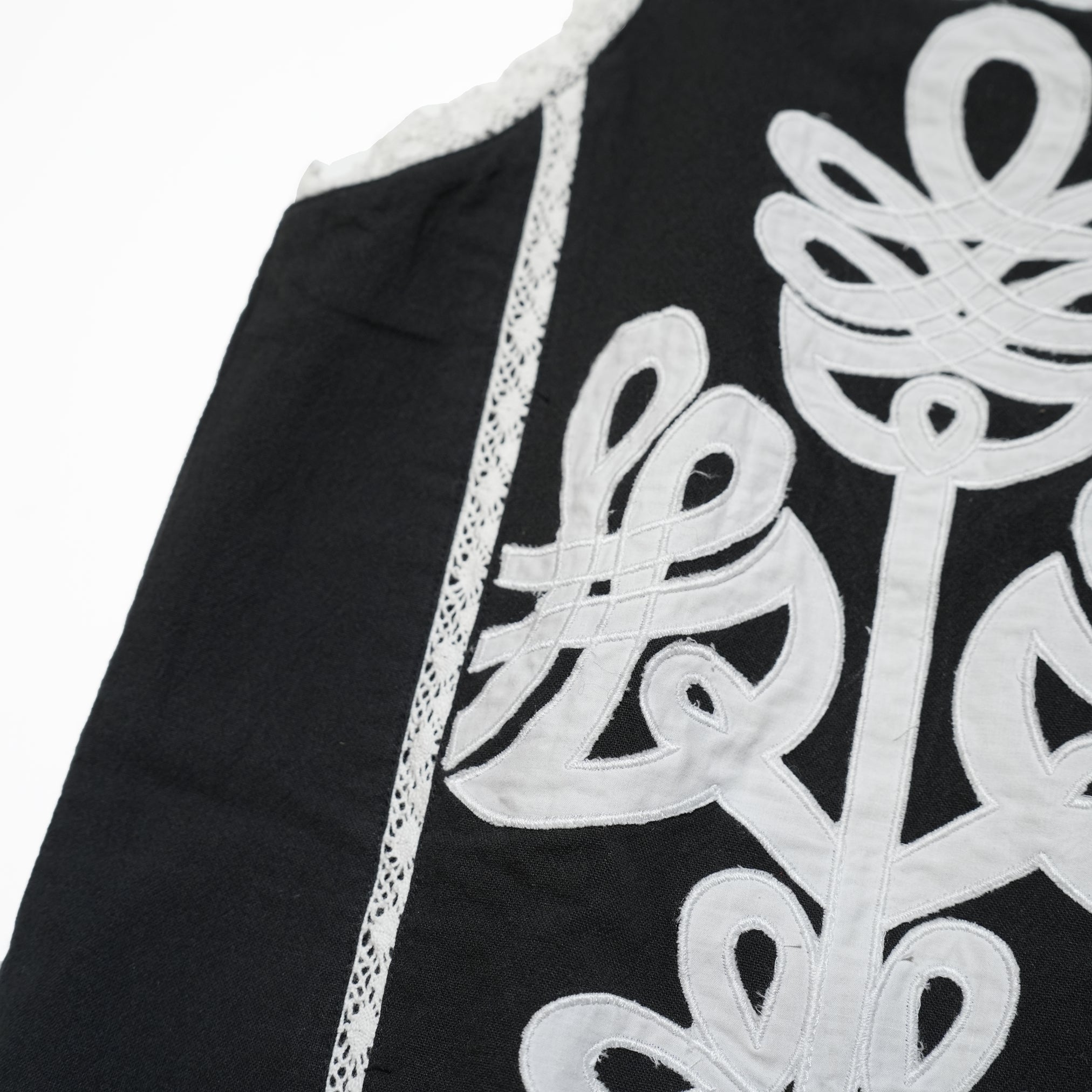 KAZAKHSTAN PATCHWORK EMB VEST – Black | SARAMALLIKA
