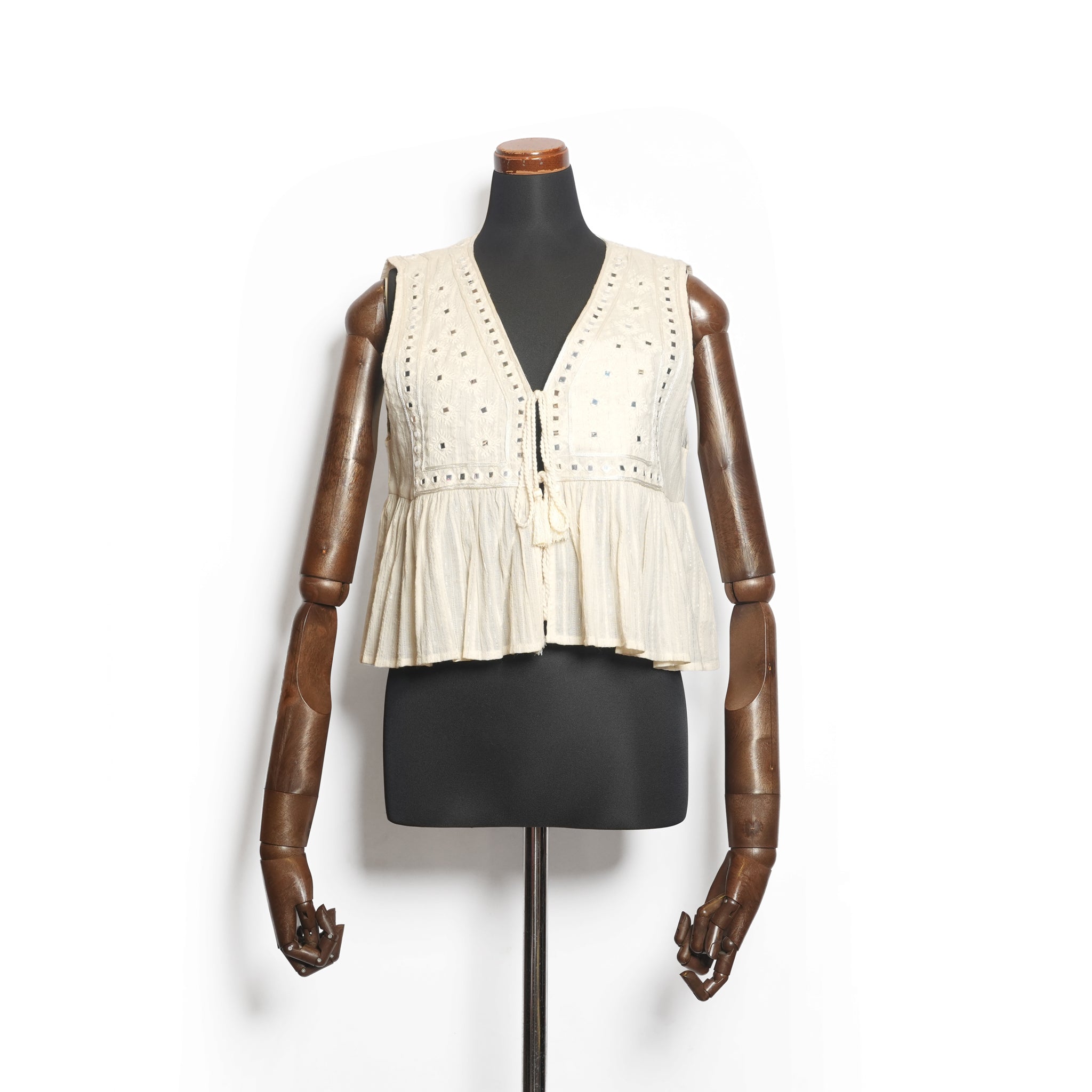 Cotton Jacquard Mirror Embroidery Top – Ecru | SARAMALLIKA