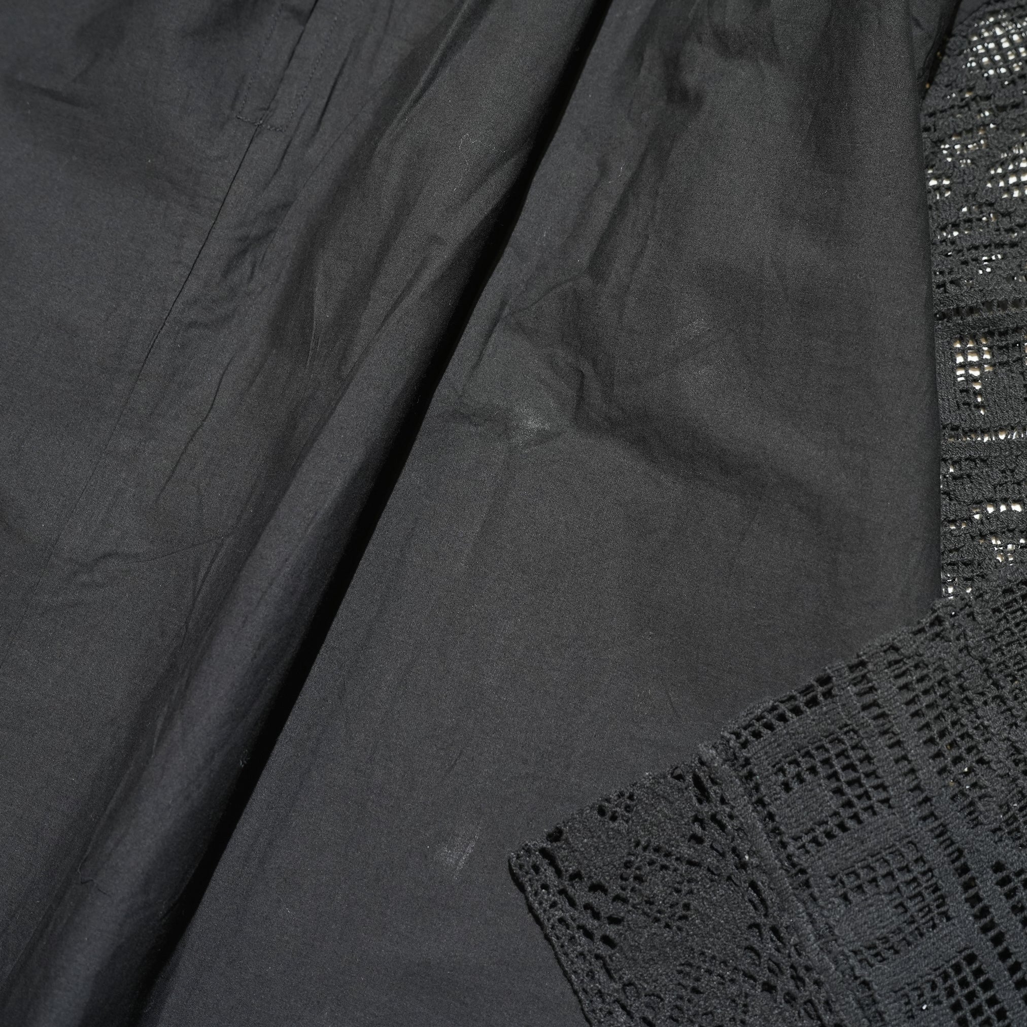 020441SS1B | GEOMETRIC LACE JOINT DRESS | Color:Black【SARA MALLIKA_サラマリカ】【archive】