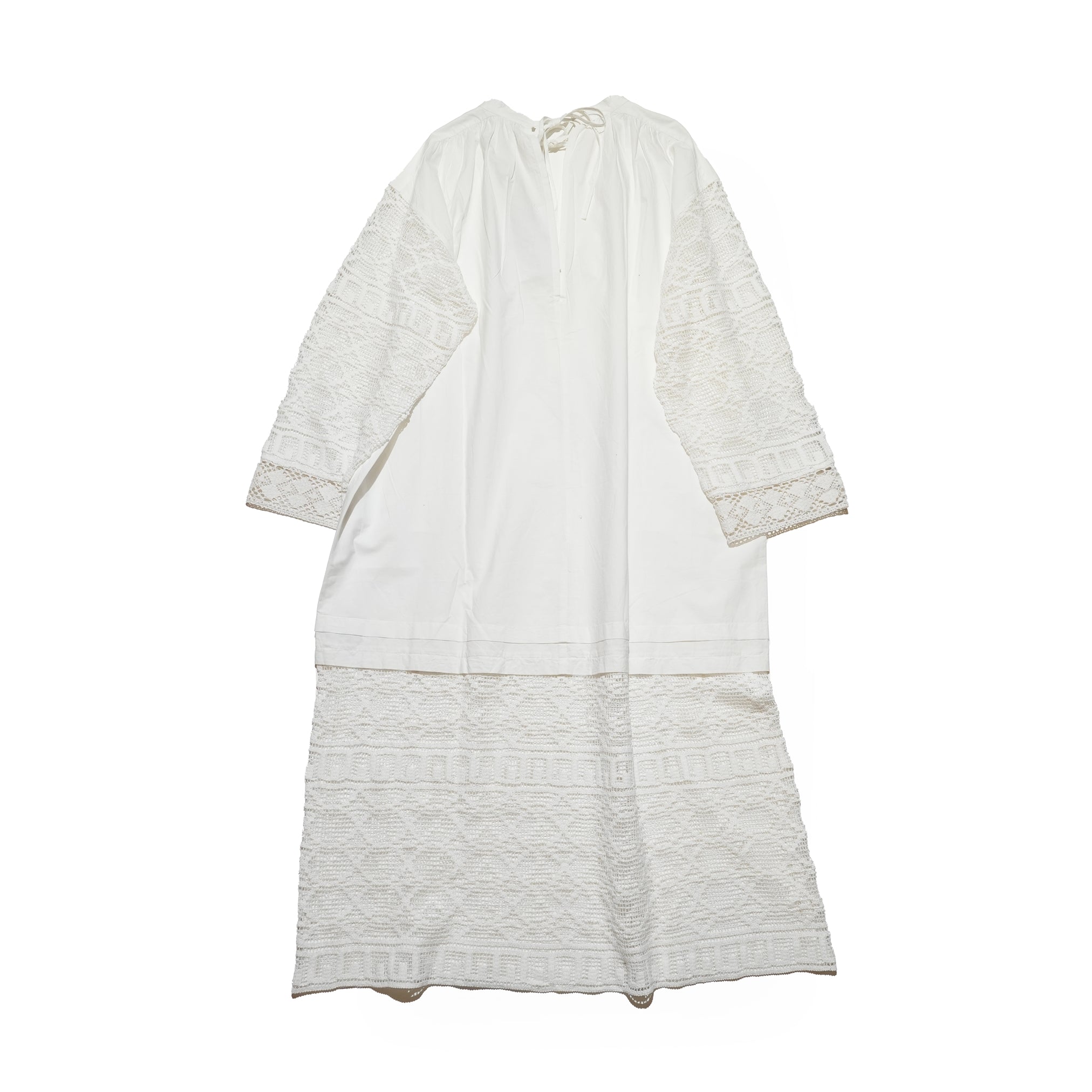 GEOMETRIC LACE JOINT DRESS – White | SARAMALLIKA