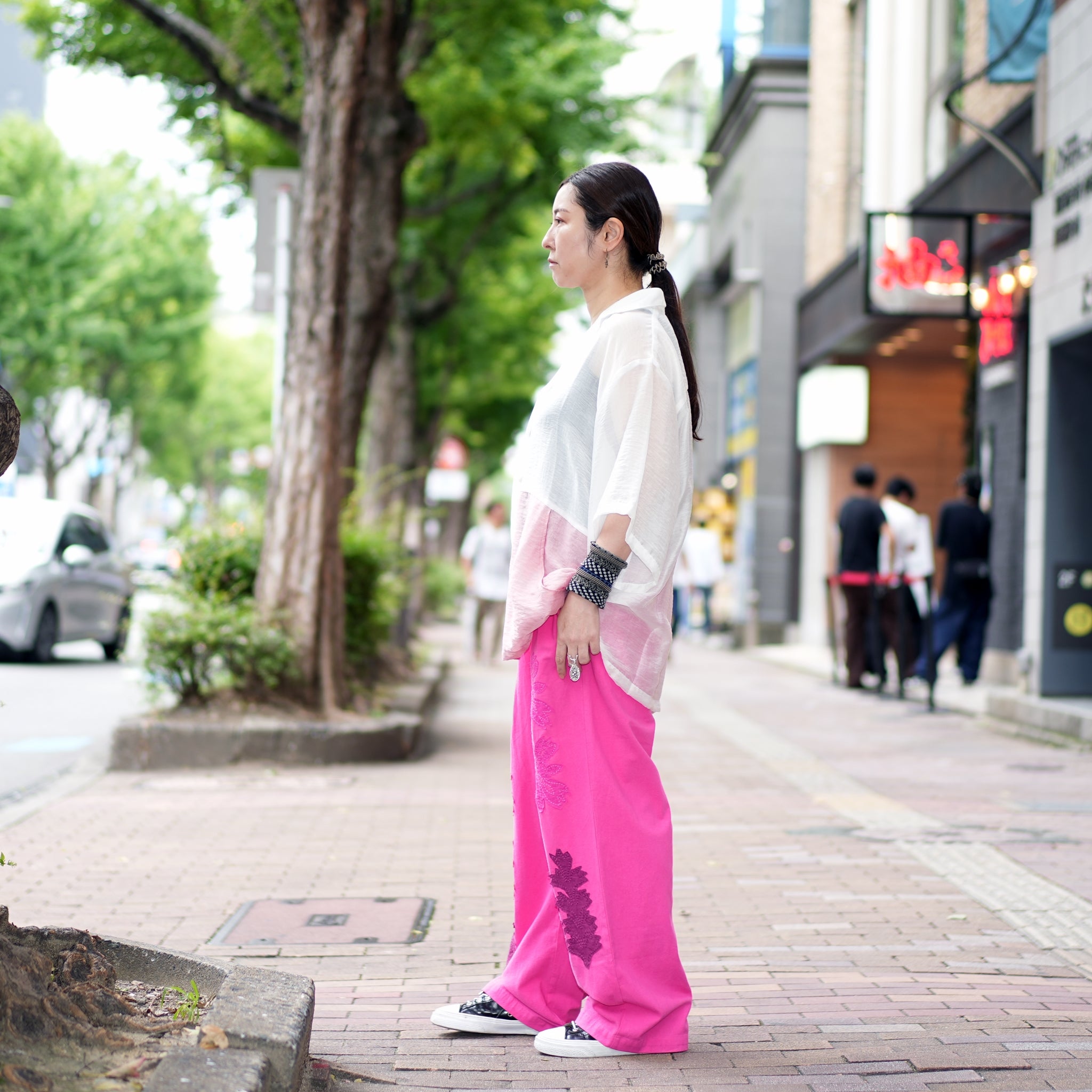 COTTON FLOWER PATCH WORK PANTS – Pink | SARAMALLIKA