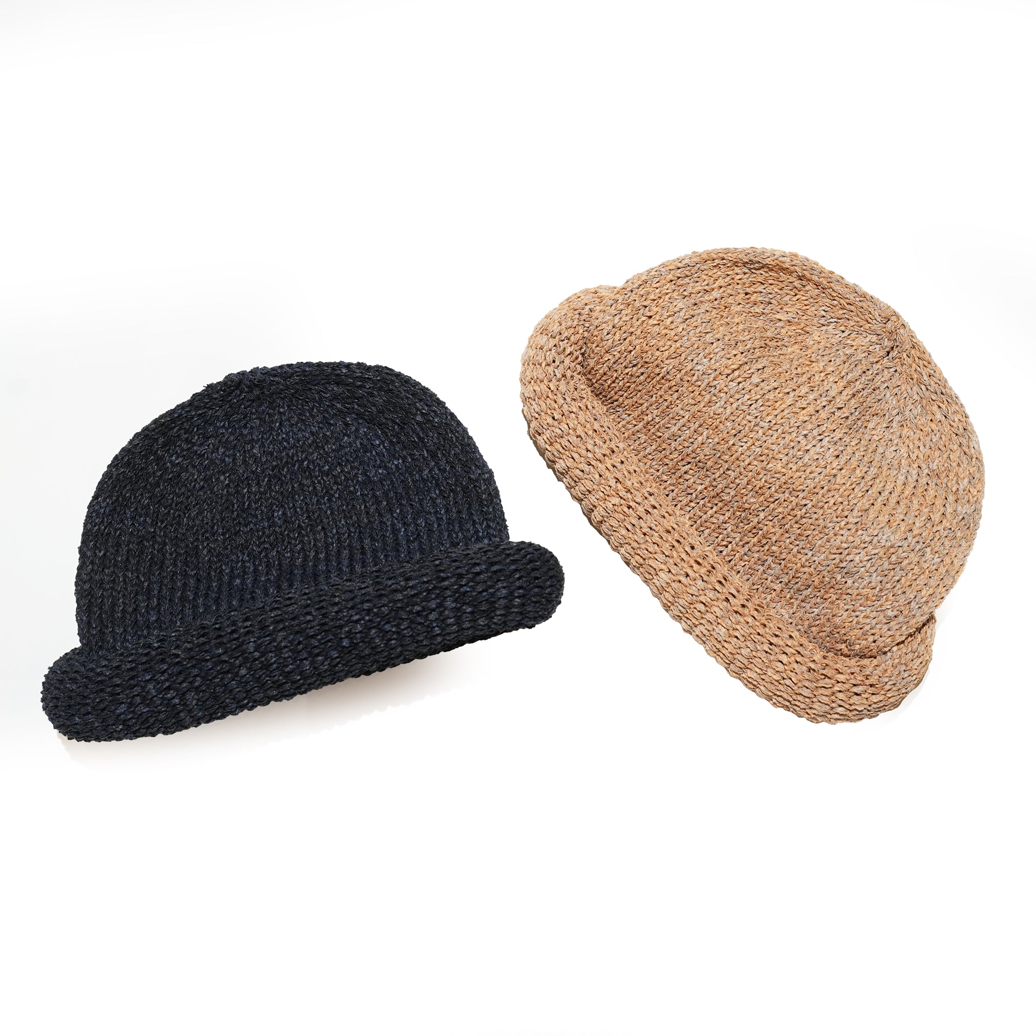 IA-24-097 | Roll Knit Cap – Black/Beige | INDIETRO ASSOCIATION