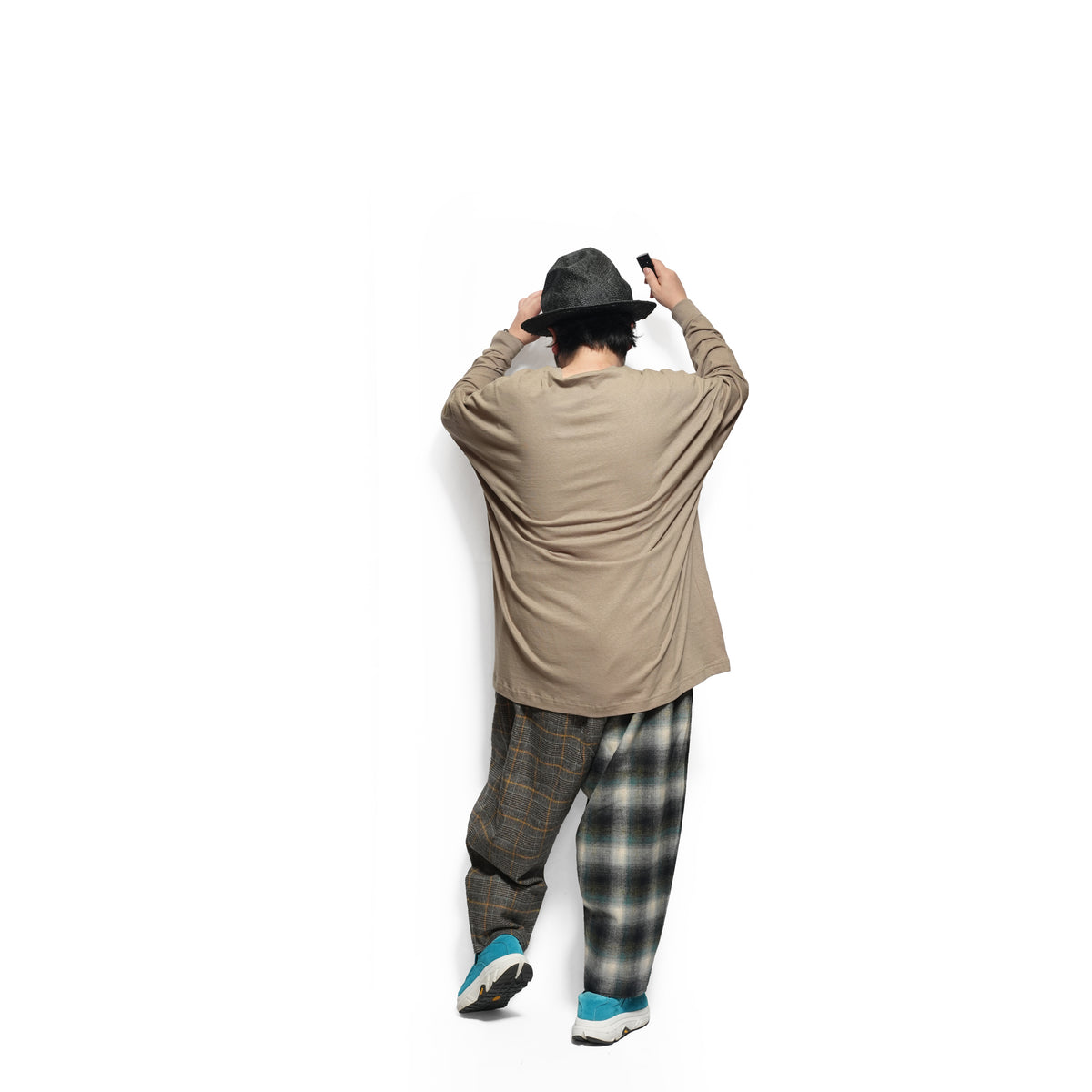 ARABIC L&P L/S Tee – Khaki | STOF
