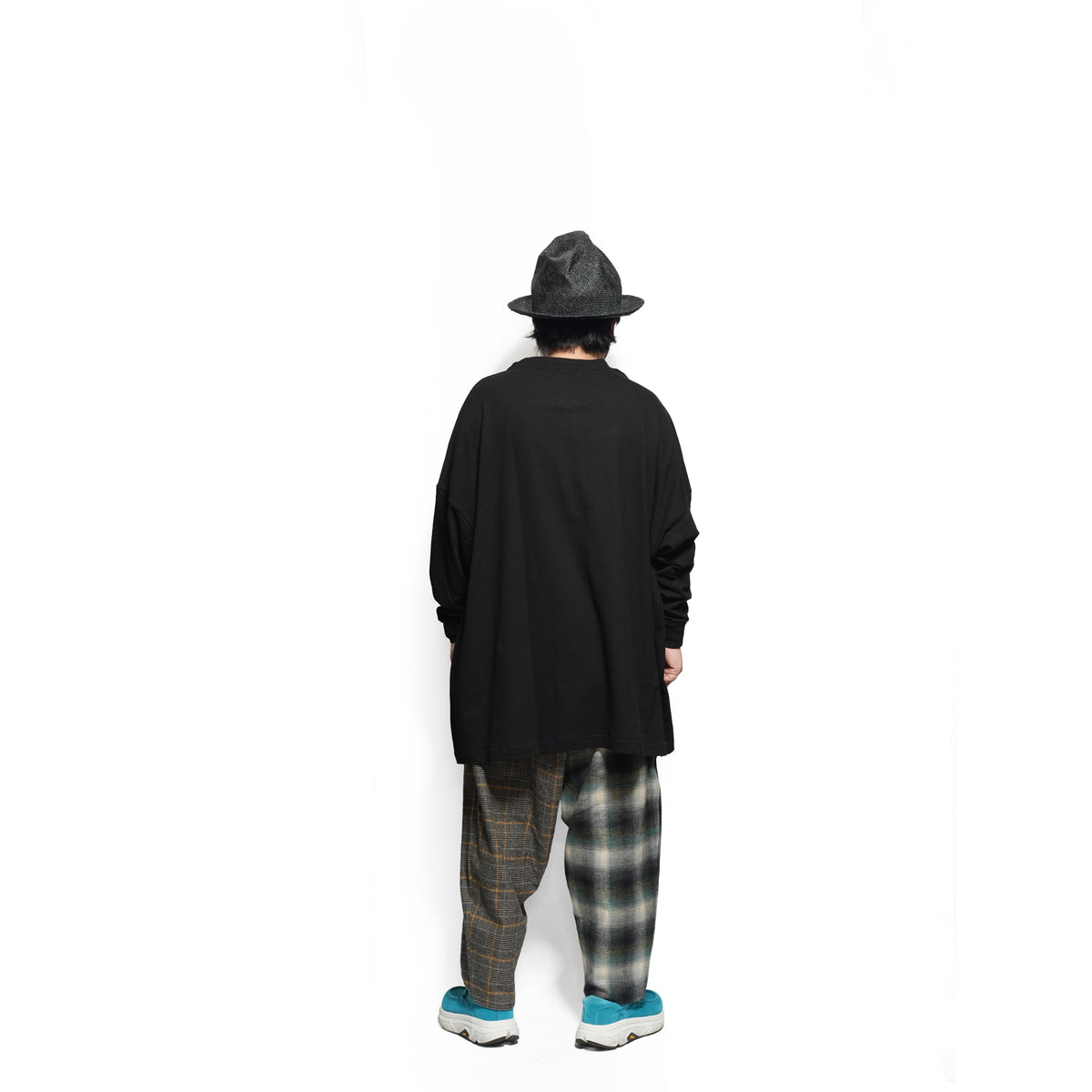 ARABIC L&P L/S Tee – Black | STOF