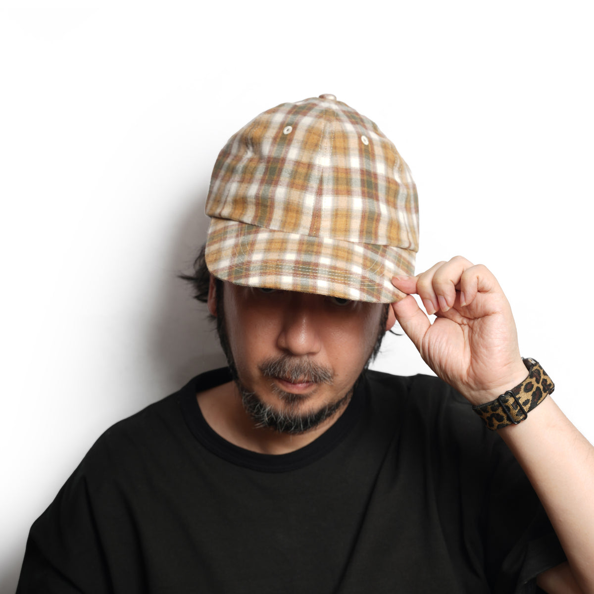 6 PANEL LONG BRIM CAP – Blush Beige(Check) | SHARE THE FANTASY