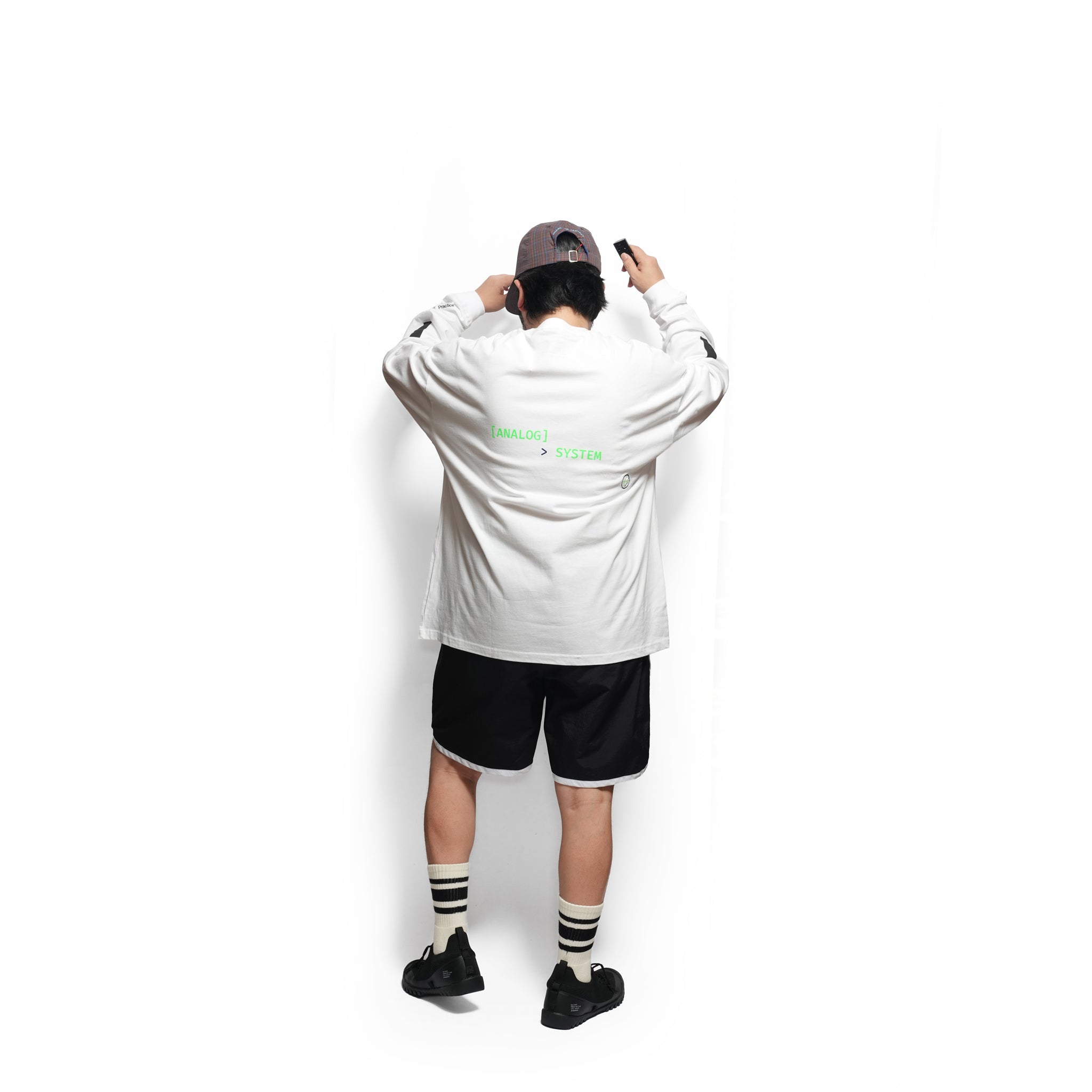 _293 – White | UNTRACE